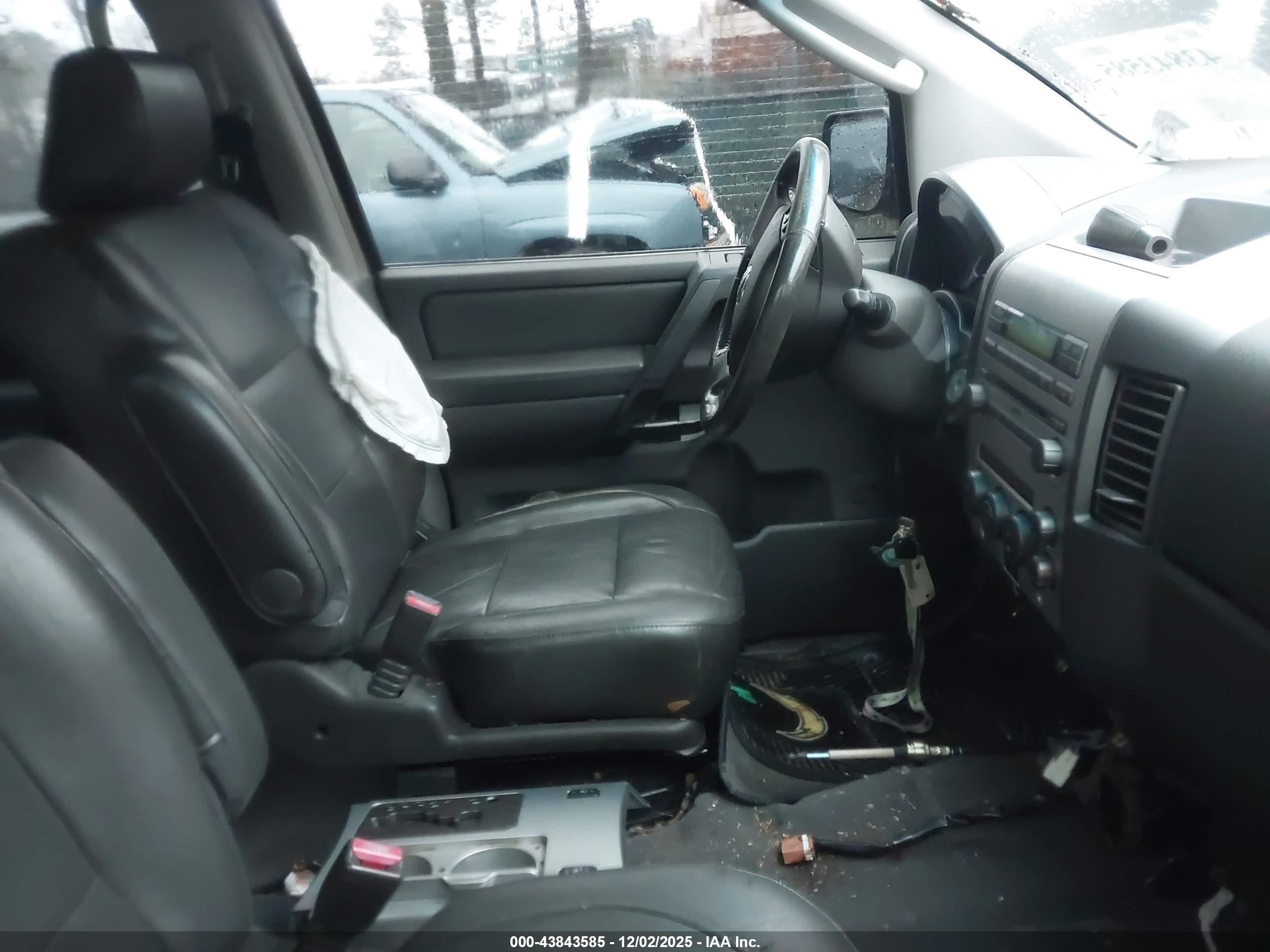NISSAN ARMADA image 5