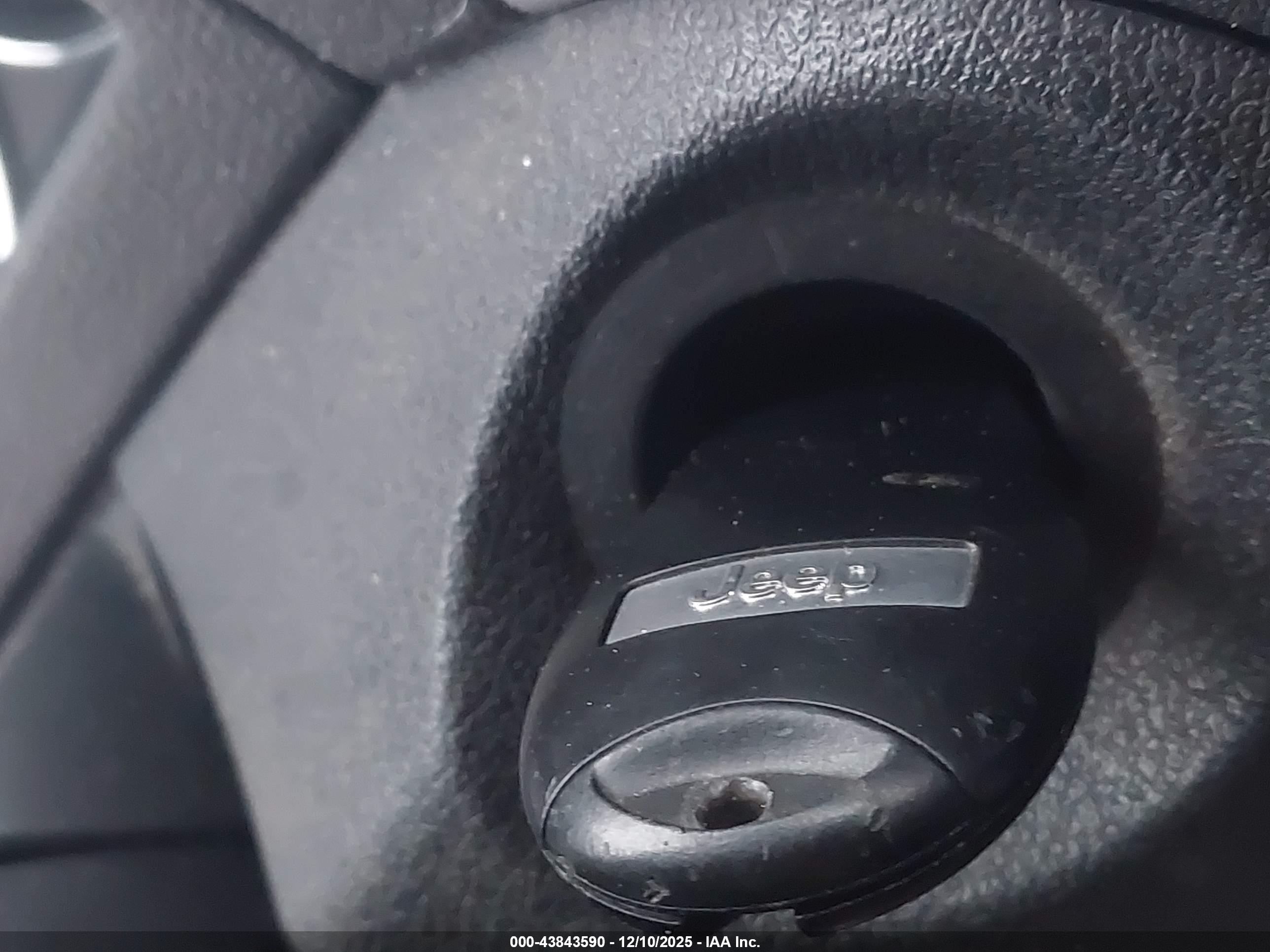 JEEP GRAND image 11