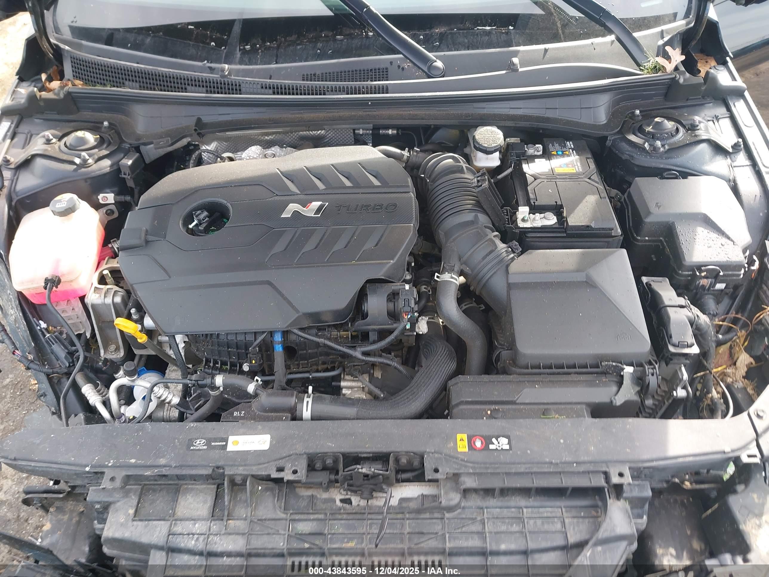 HYUNDAI ELANTRA image 10