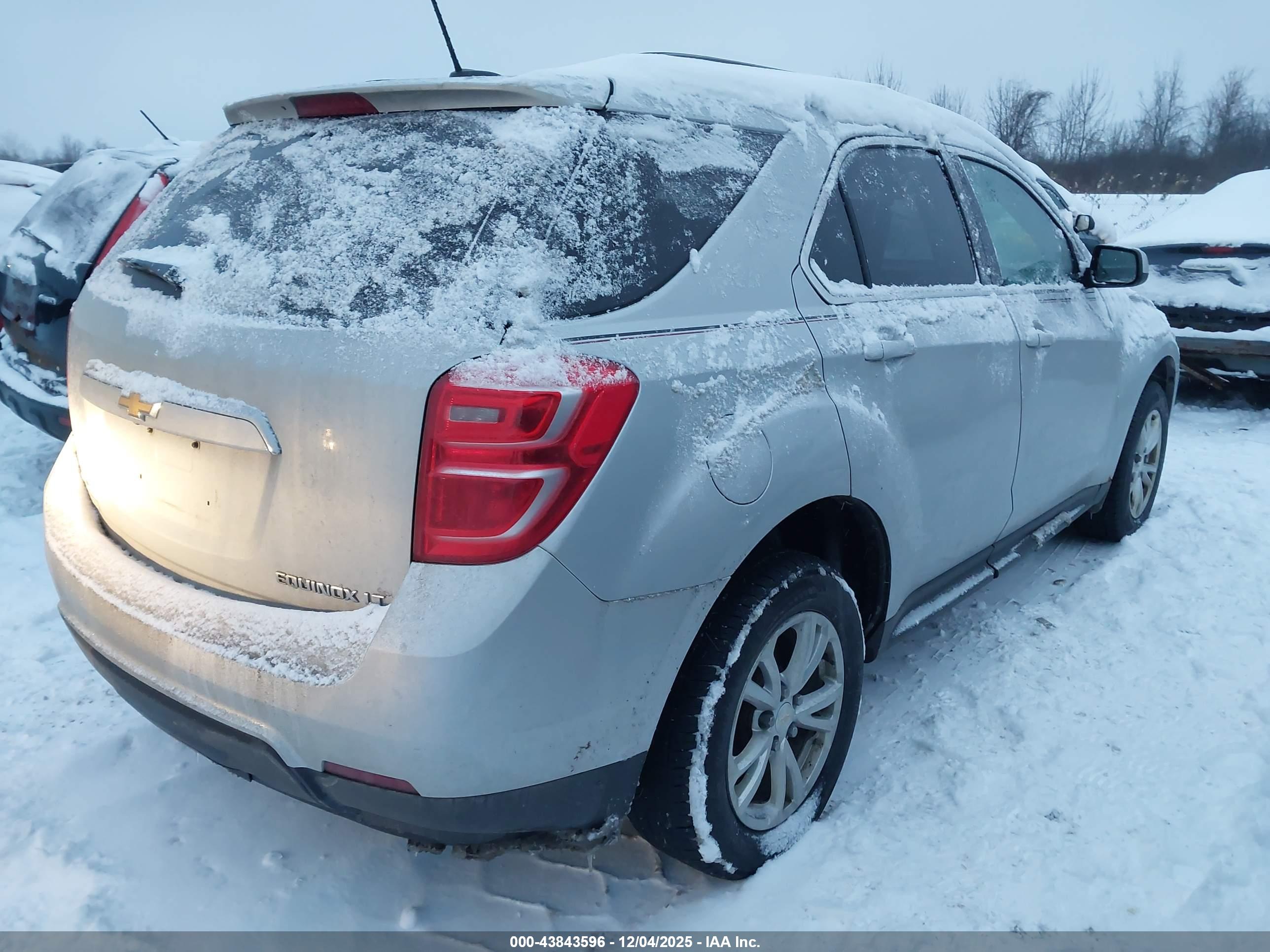 CHEVROLET EQUINOX image 4
