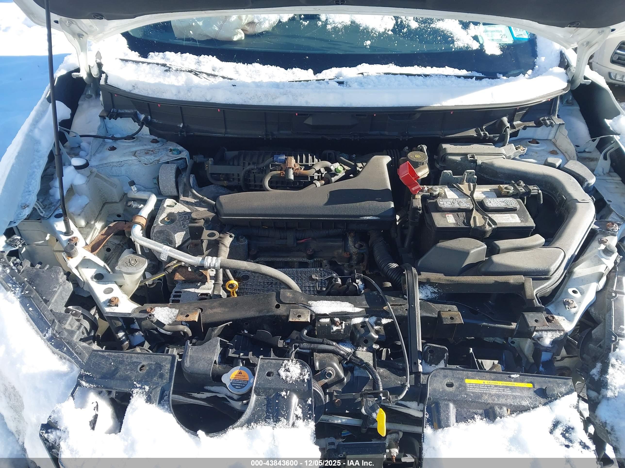 NISSAN ROGUE image 10