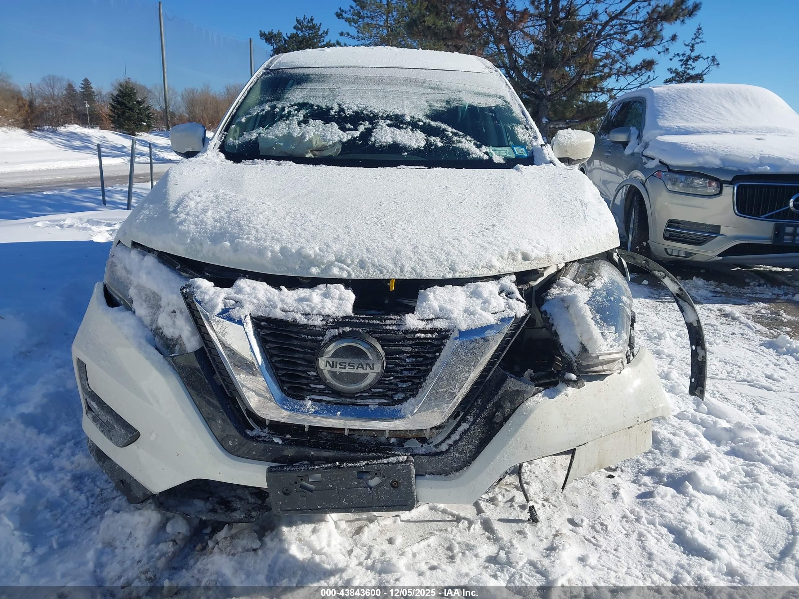NISSAN ROGUE image 6