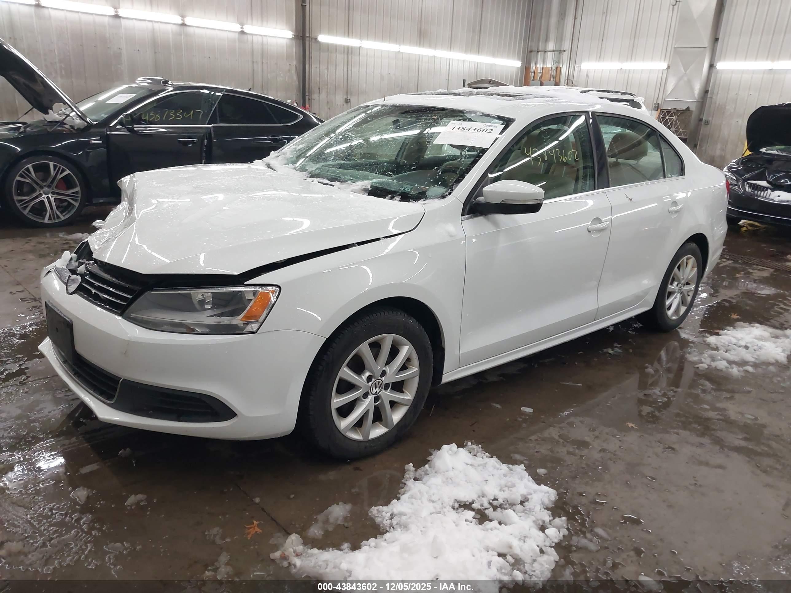 VOLKSWAGEN JETTA image 2