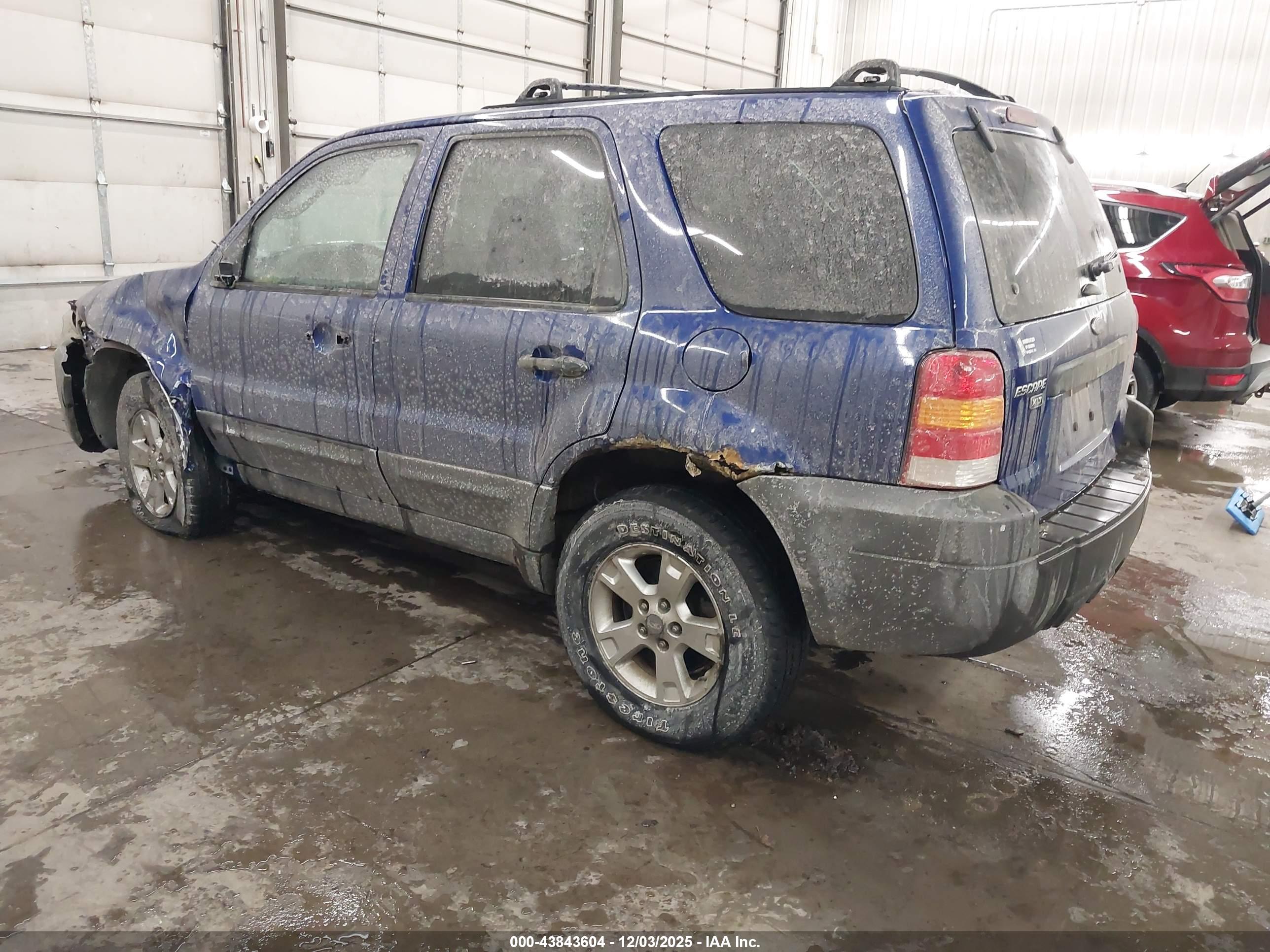 FORD ESCAPE image 3