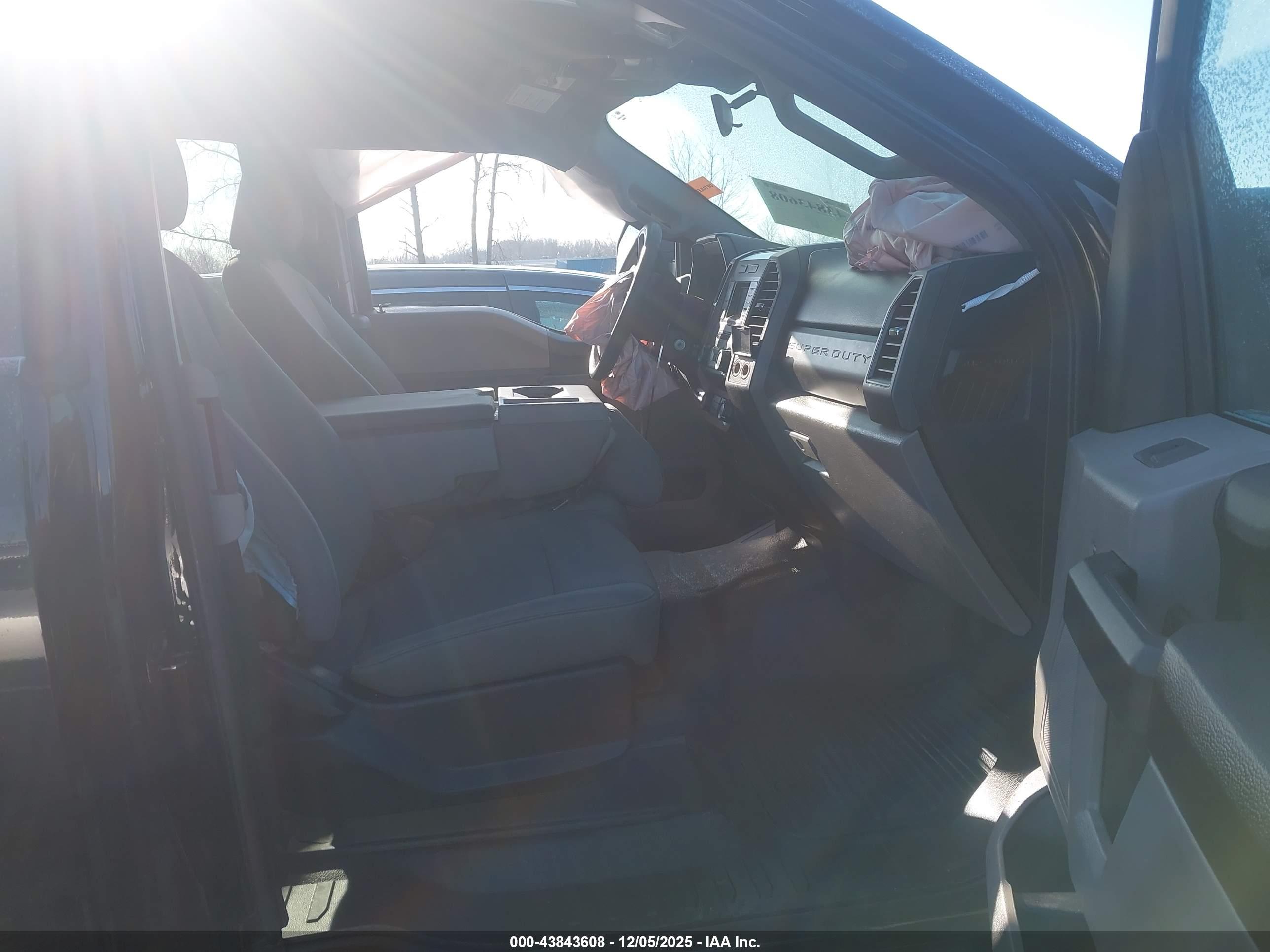 FORD F-250 image 5