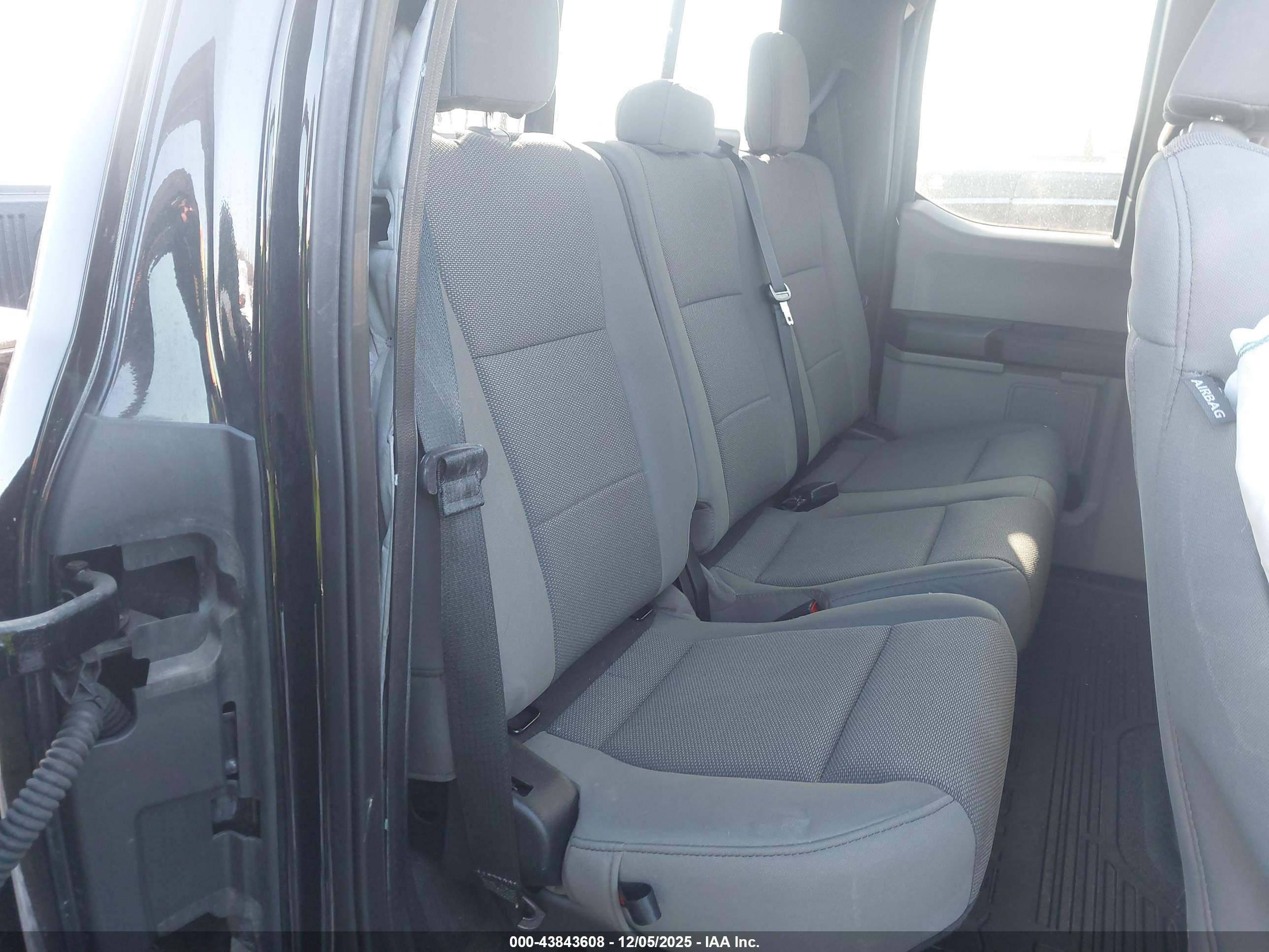 FORD F-250 image 8
