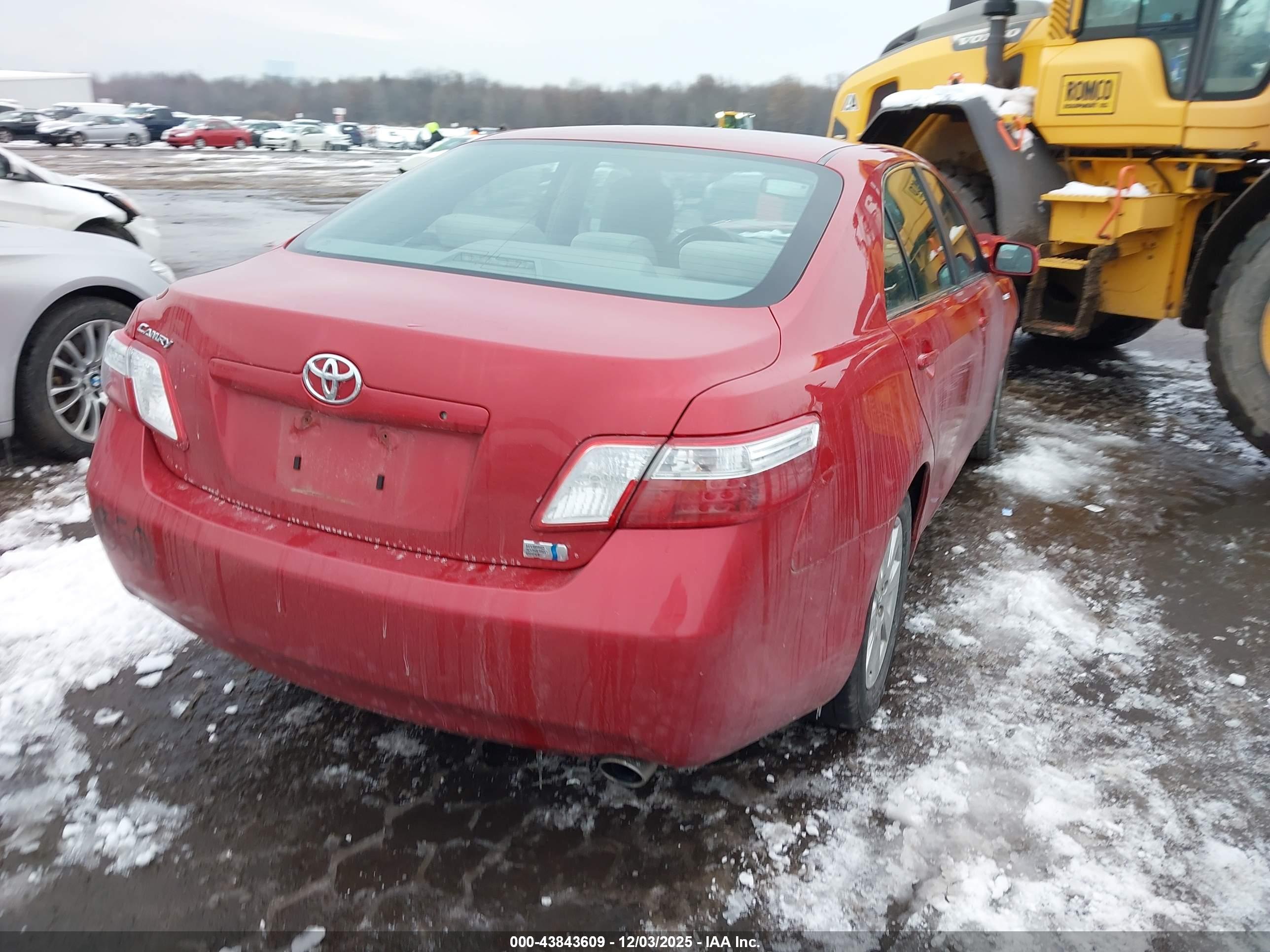 TOYOTA CAMRY image 4