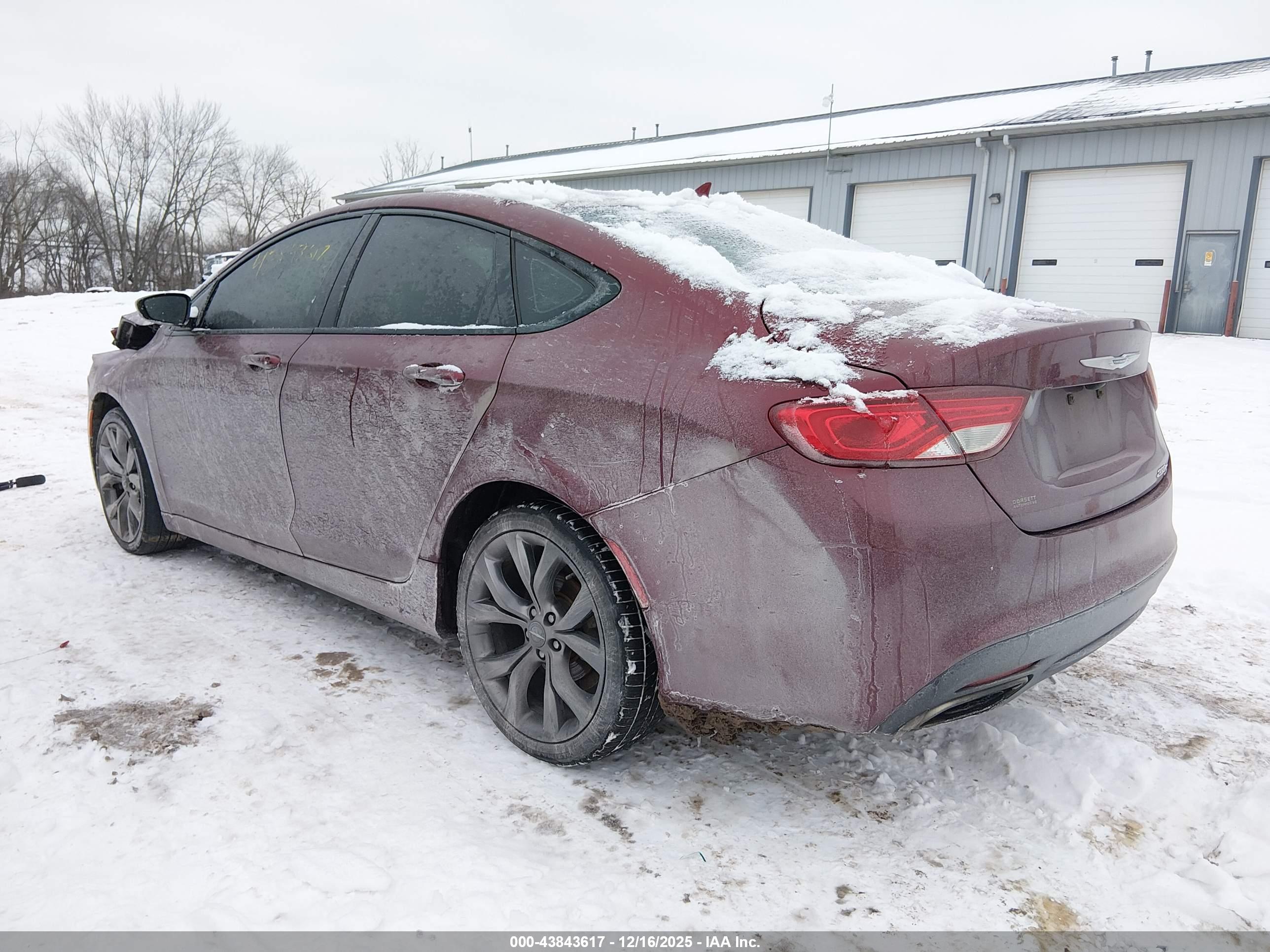 CHRYSLER 200 image 3