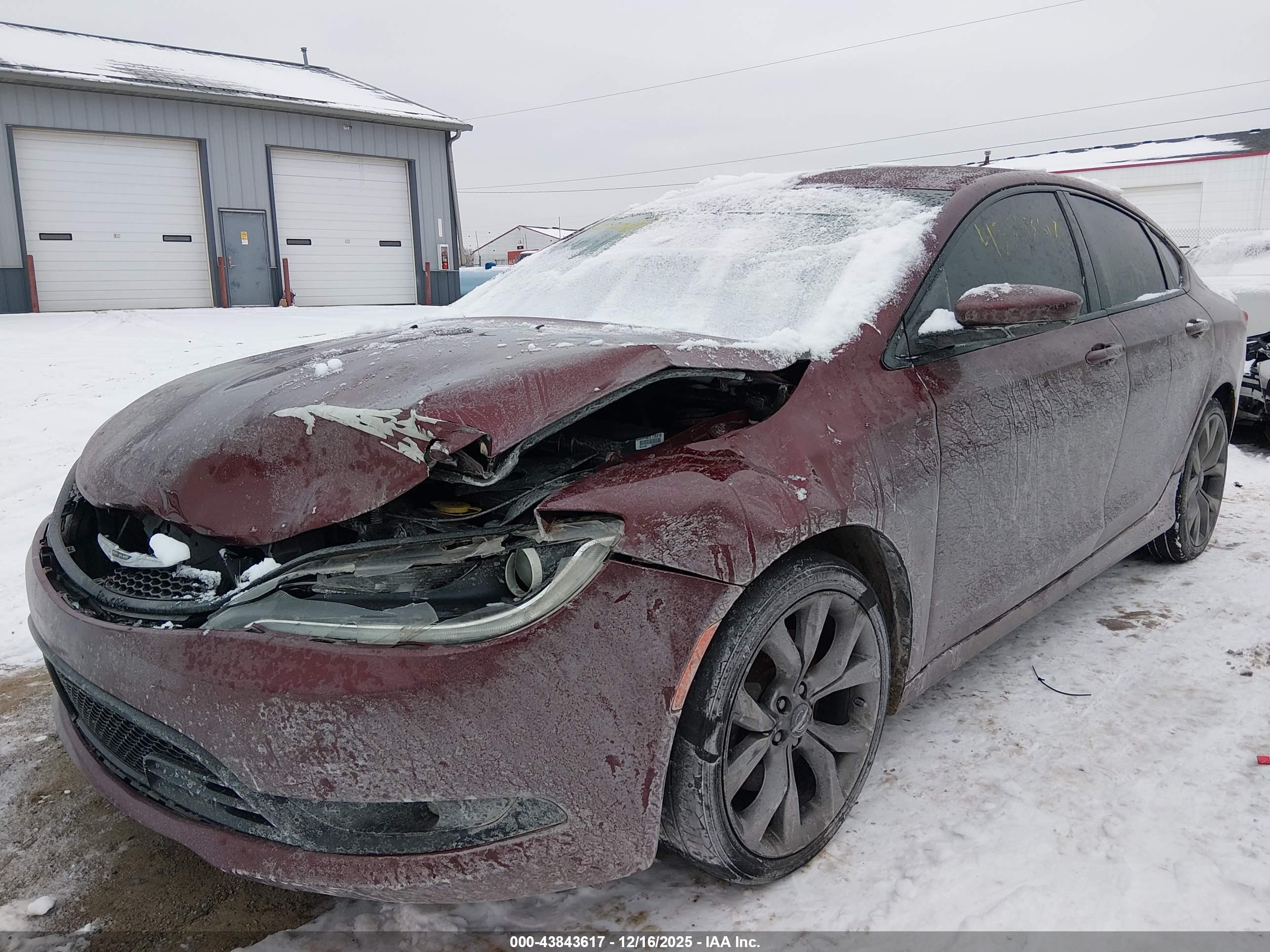 CHRYSLER 200 image 6