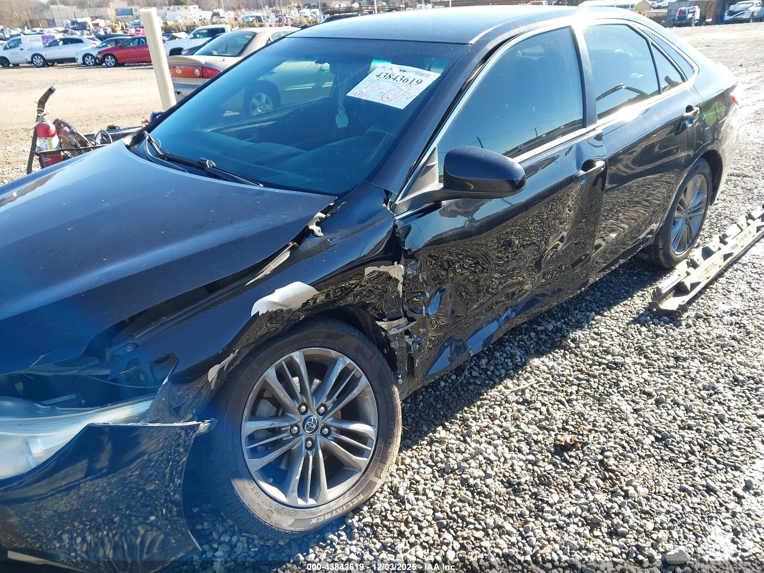 TOYOTA CAMRY image 6