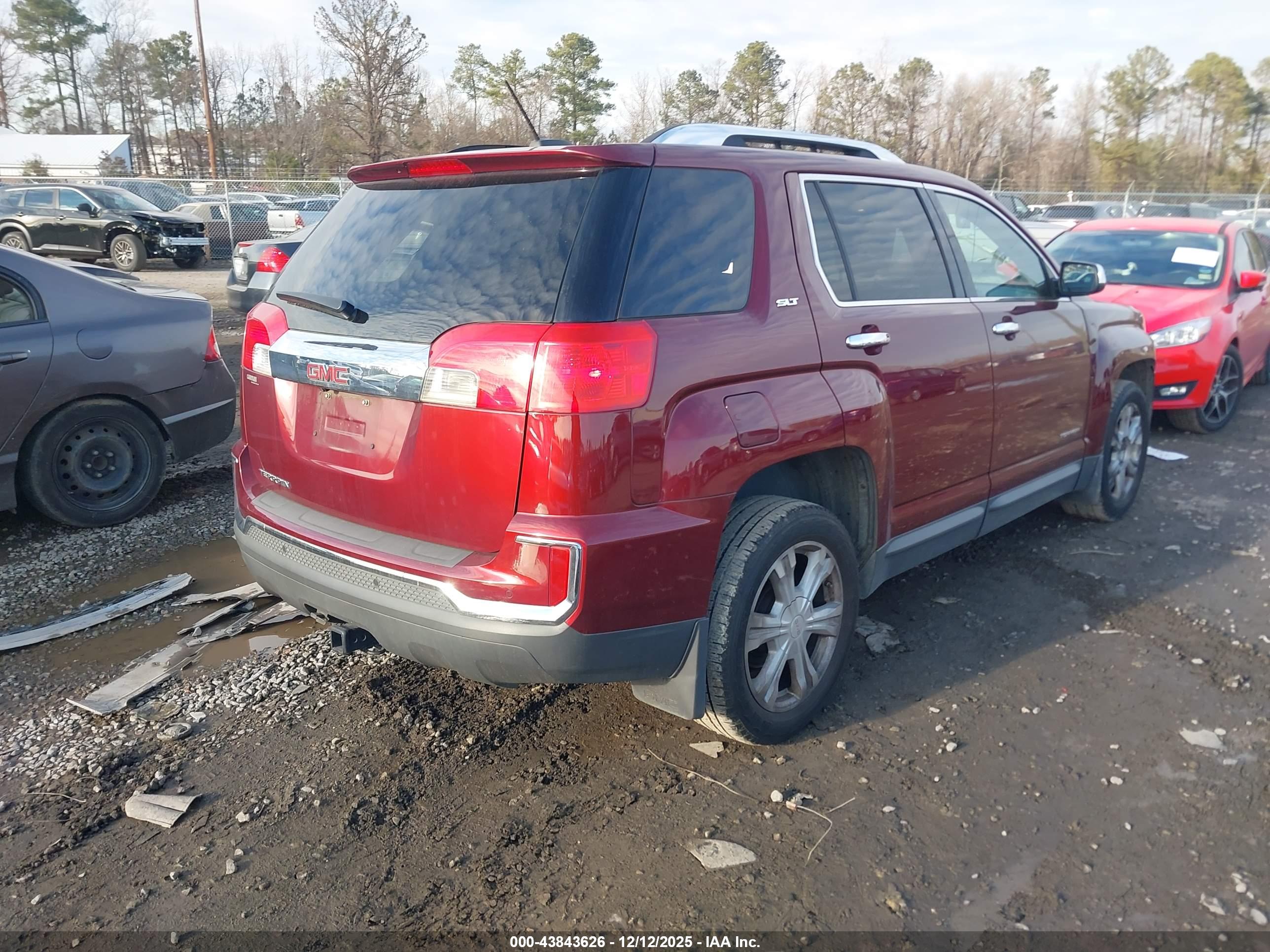 GMC TERRAIN image 4