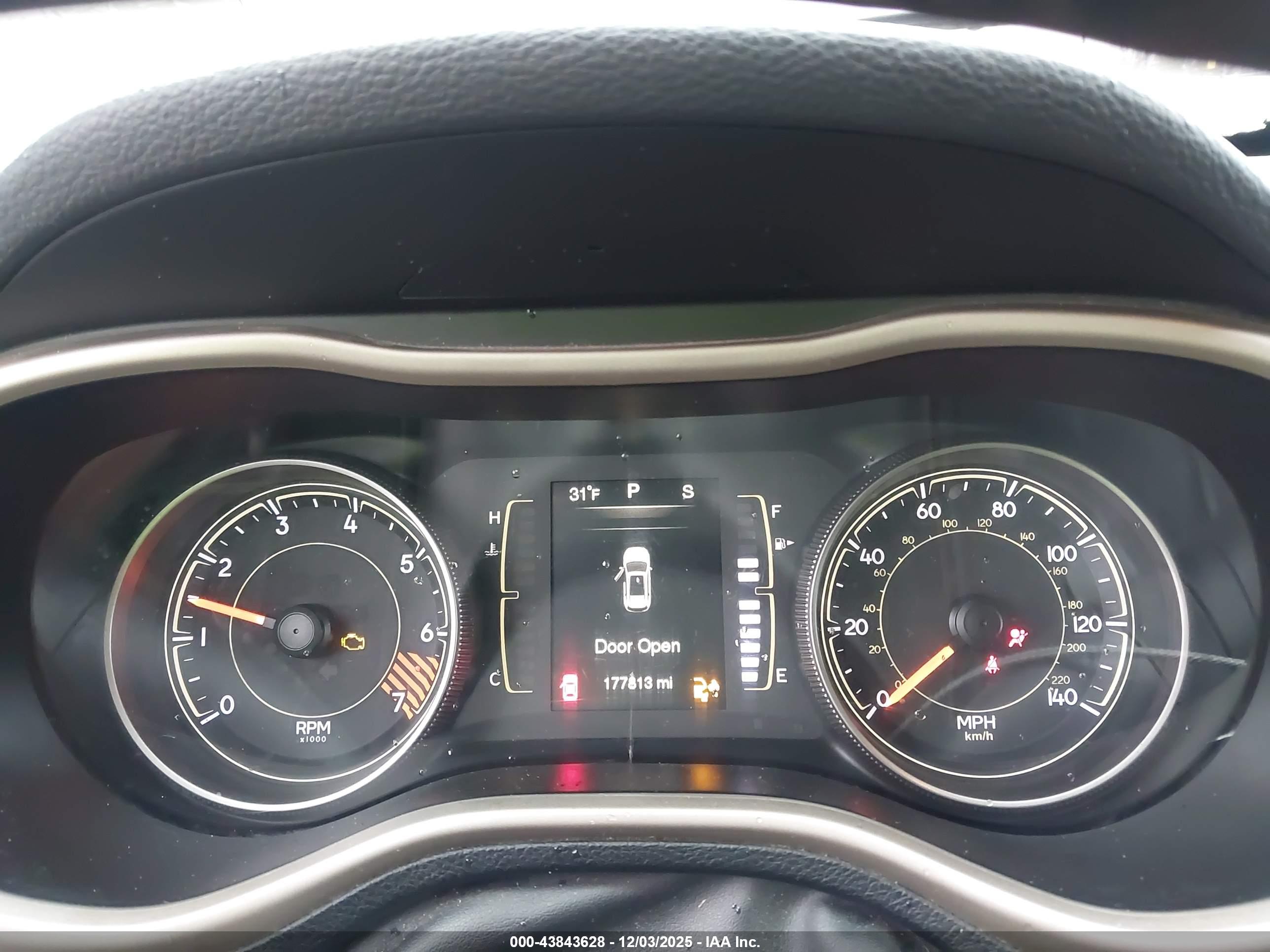 JEEP CHEROKEE image 7