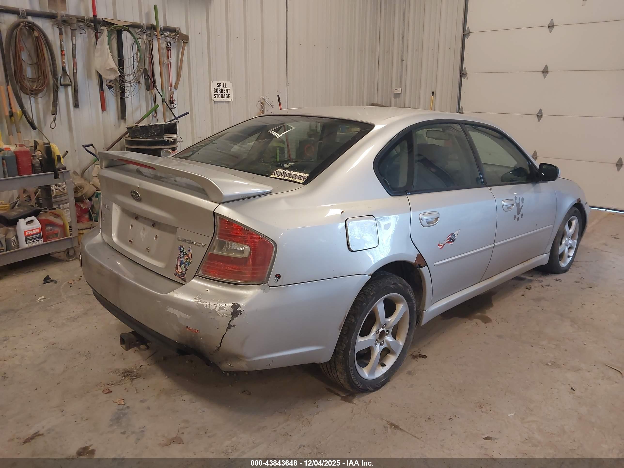 SUBARU LEGACY image 4