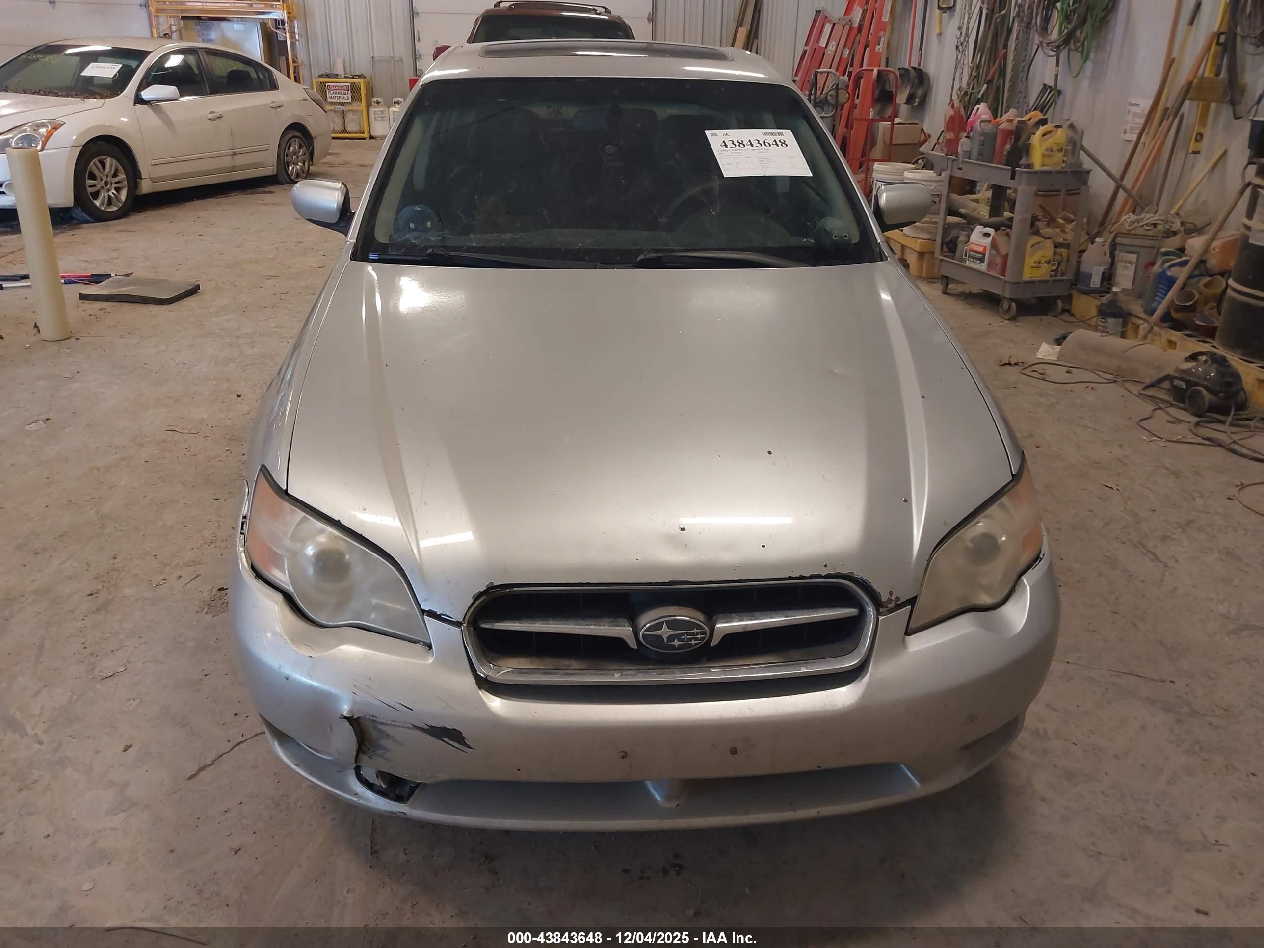 SUBARU LEGACY image 6