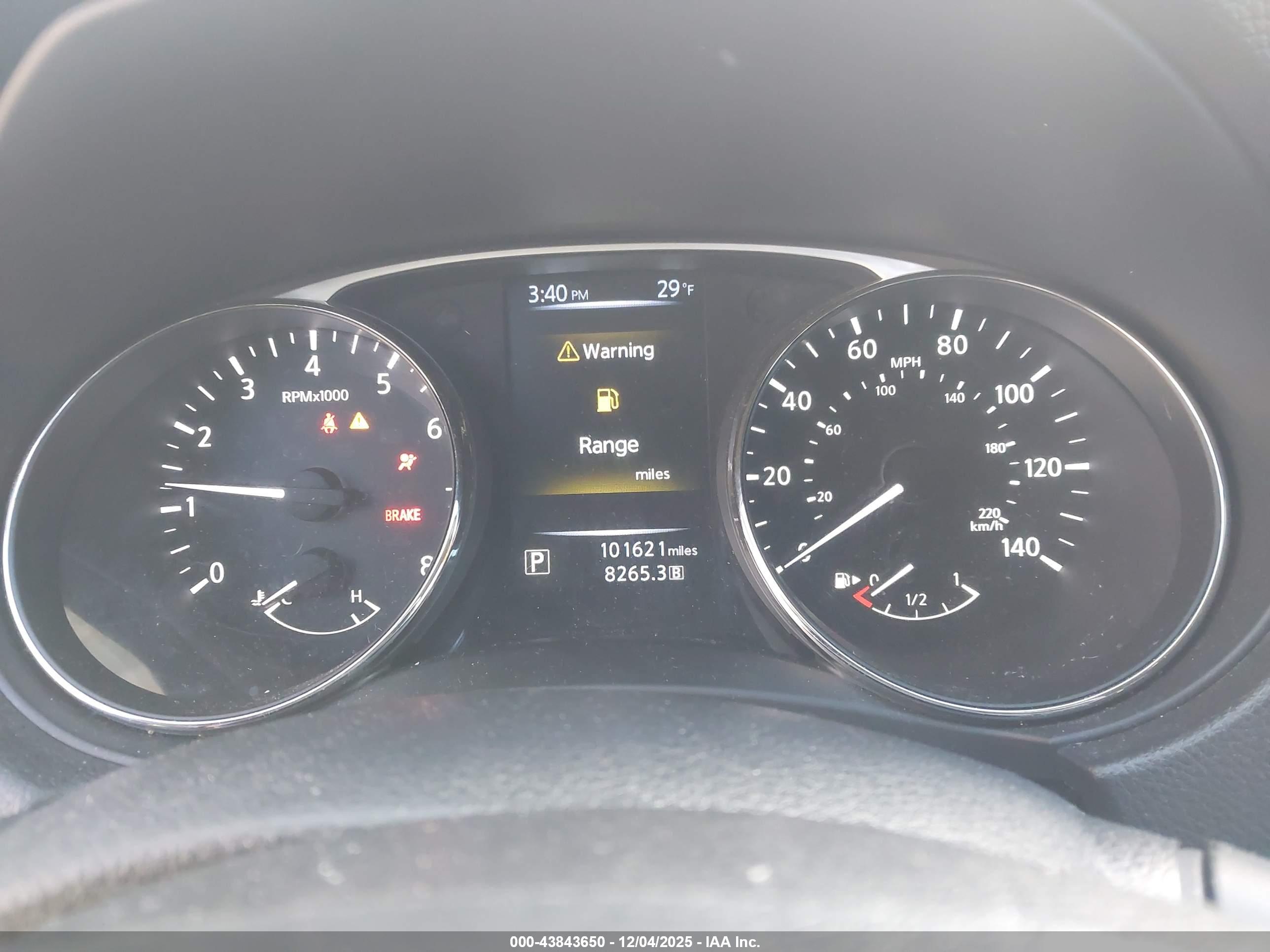 NISSAN ROGUE image 7