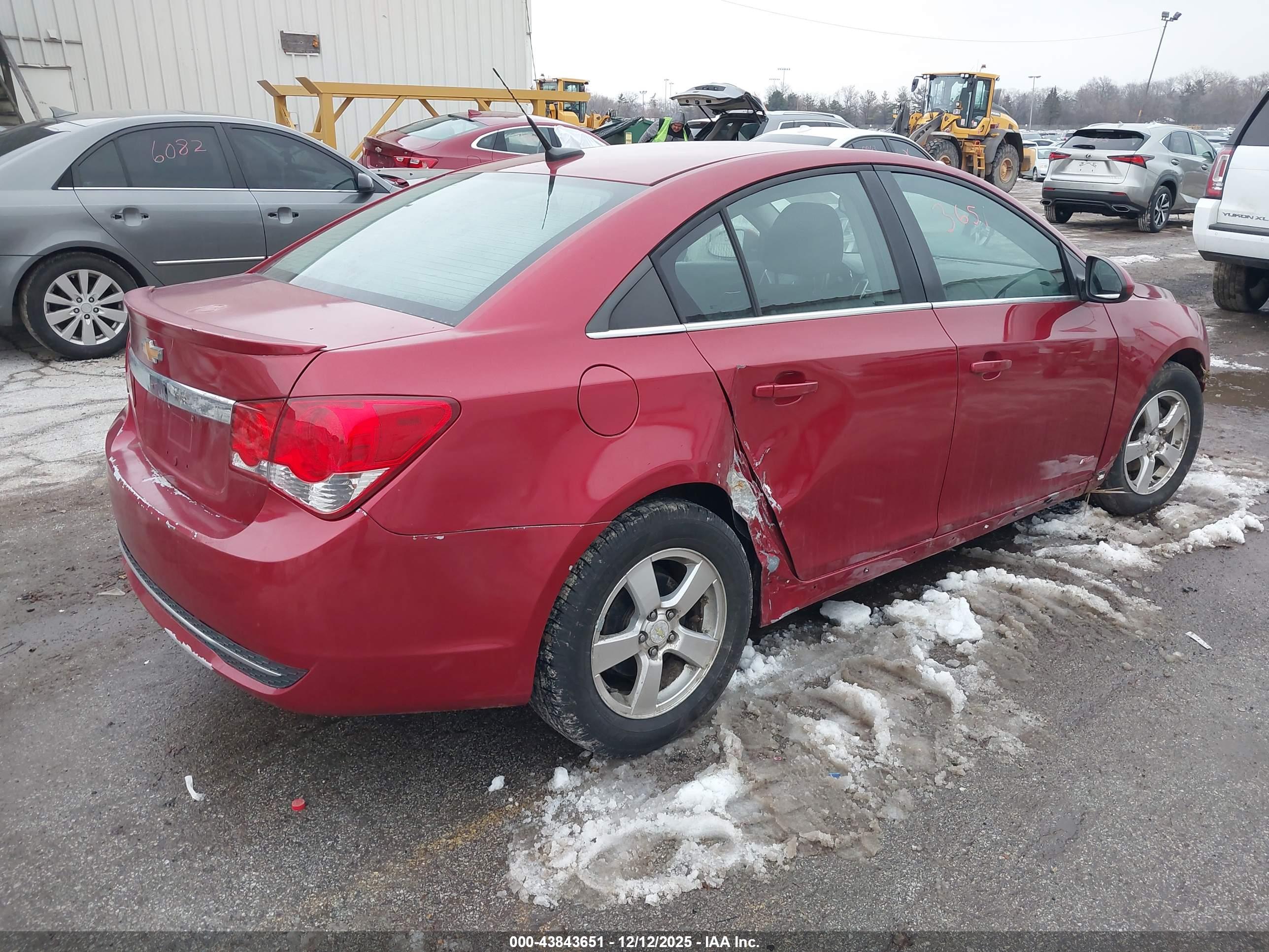 CHEVROLET CRUZE image 4