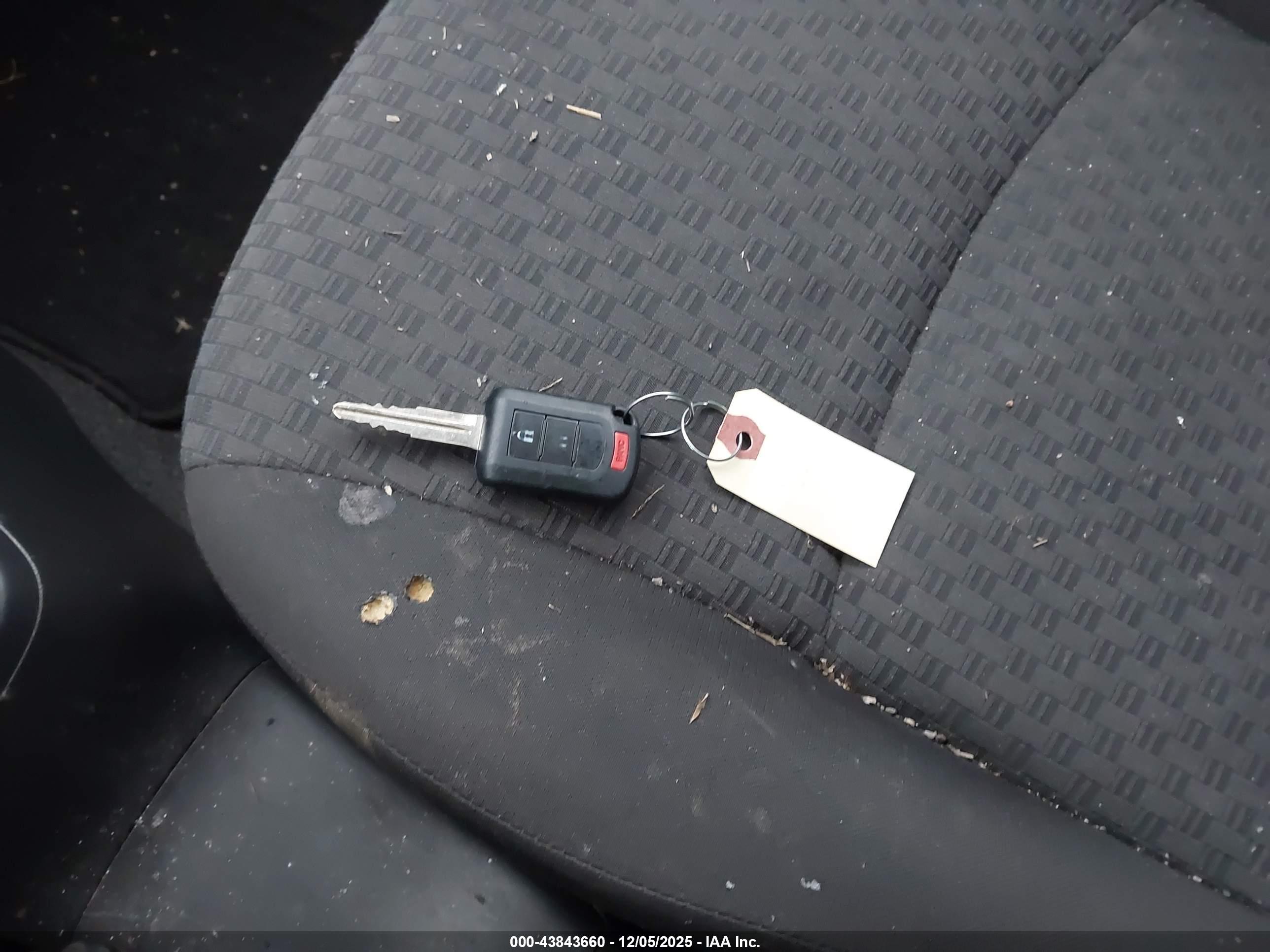 MITSUBISHI MIRAGE image 11
