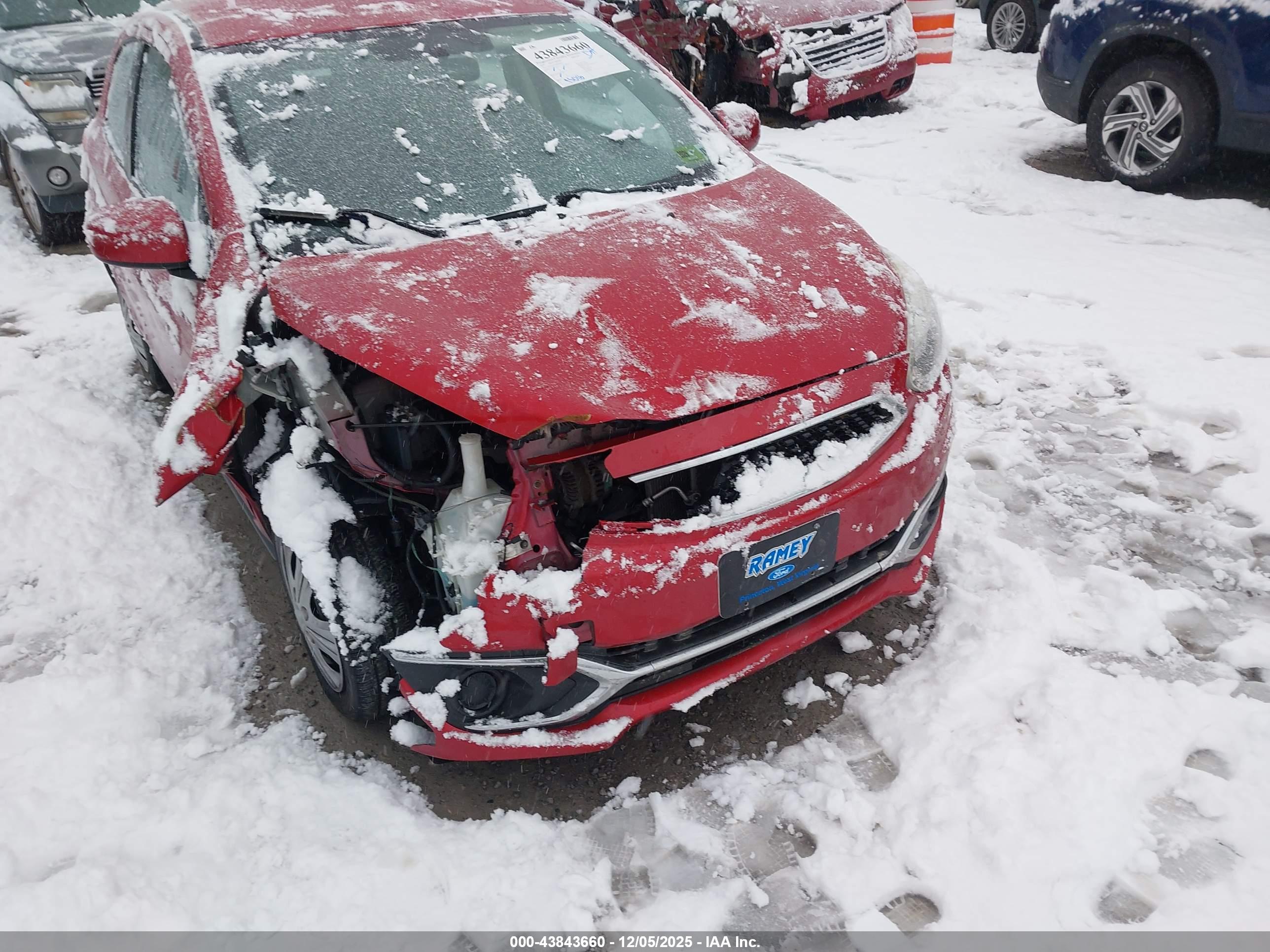 MITSUBISHI MIRAGE image 6
