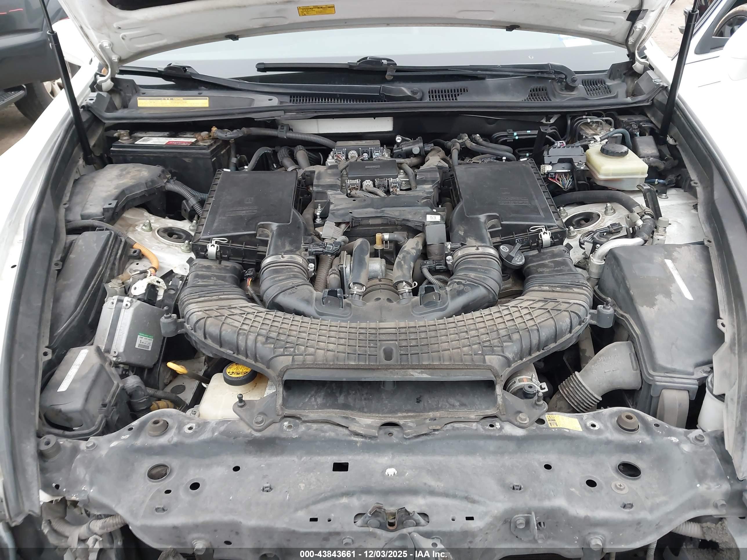 LEXUS LS image 10