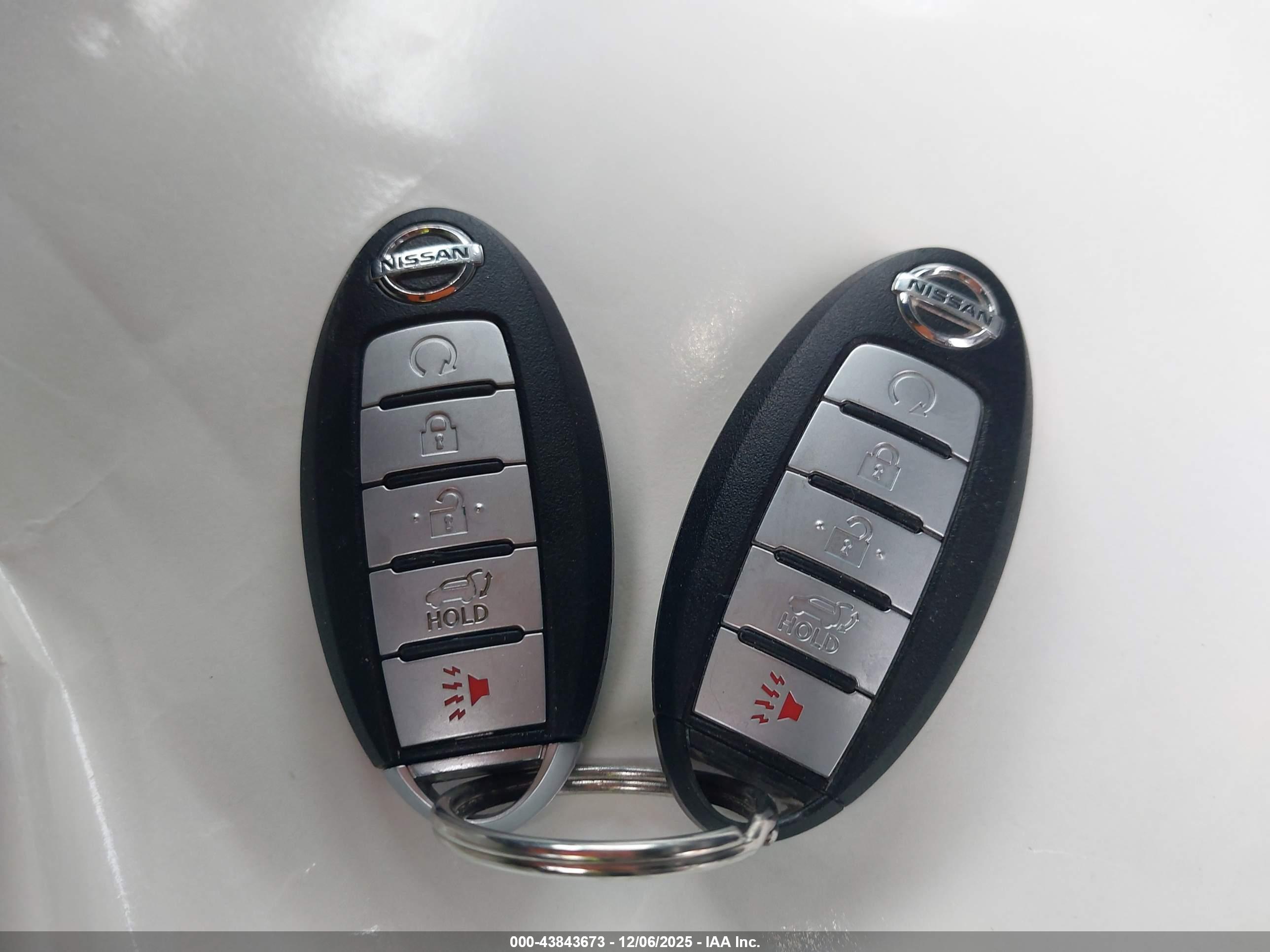 NISSAN PATHFINDER image 11