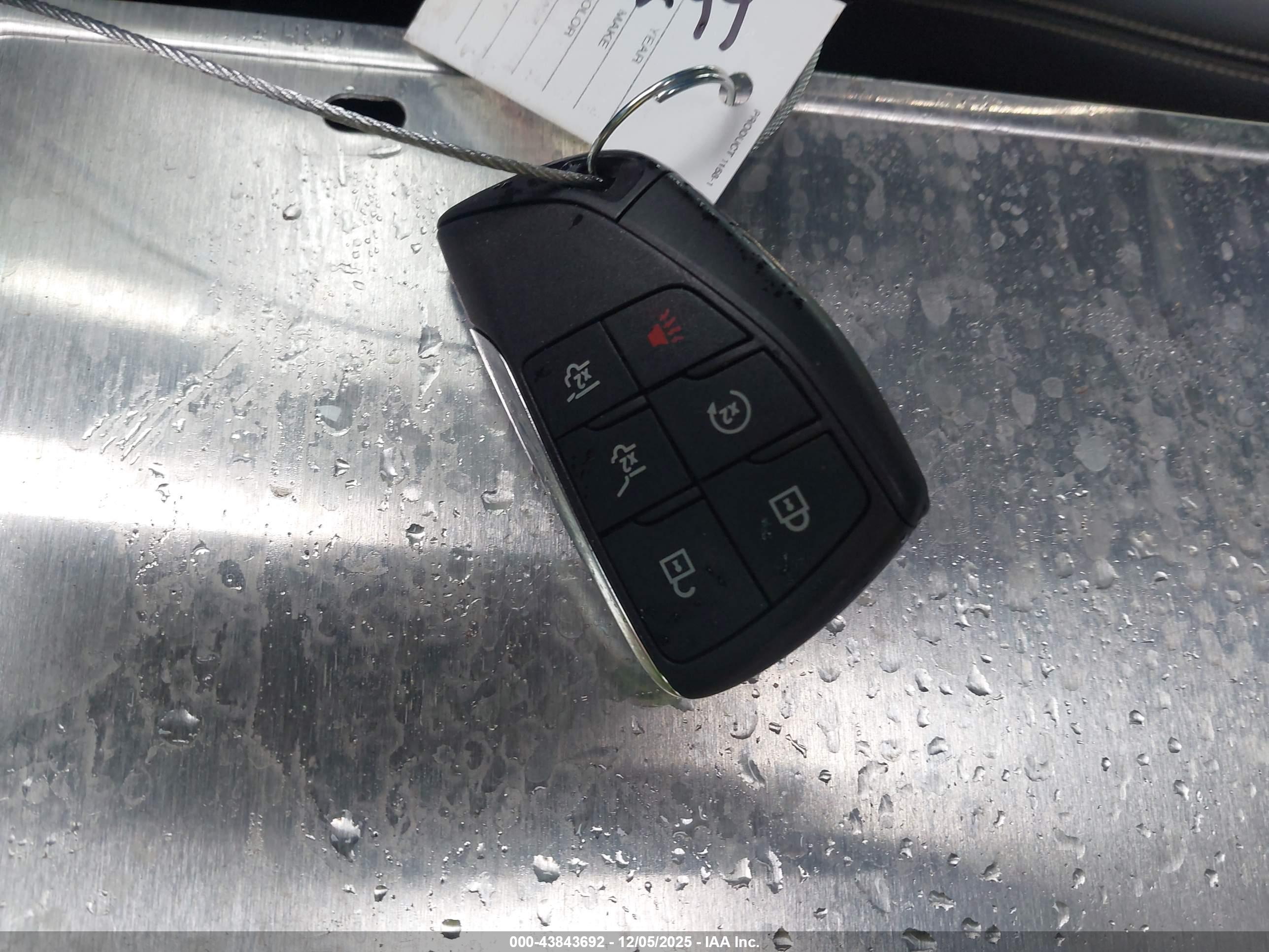 GMC YUKON image 11