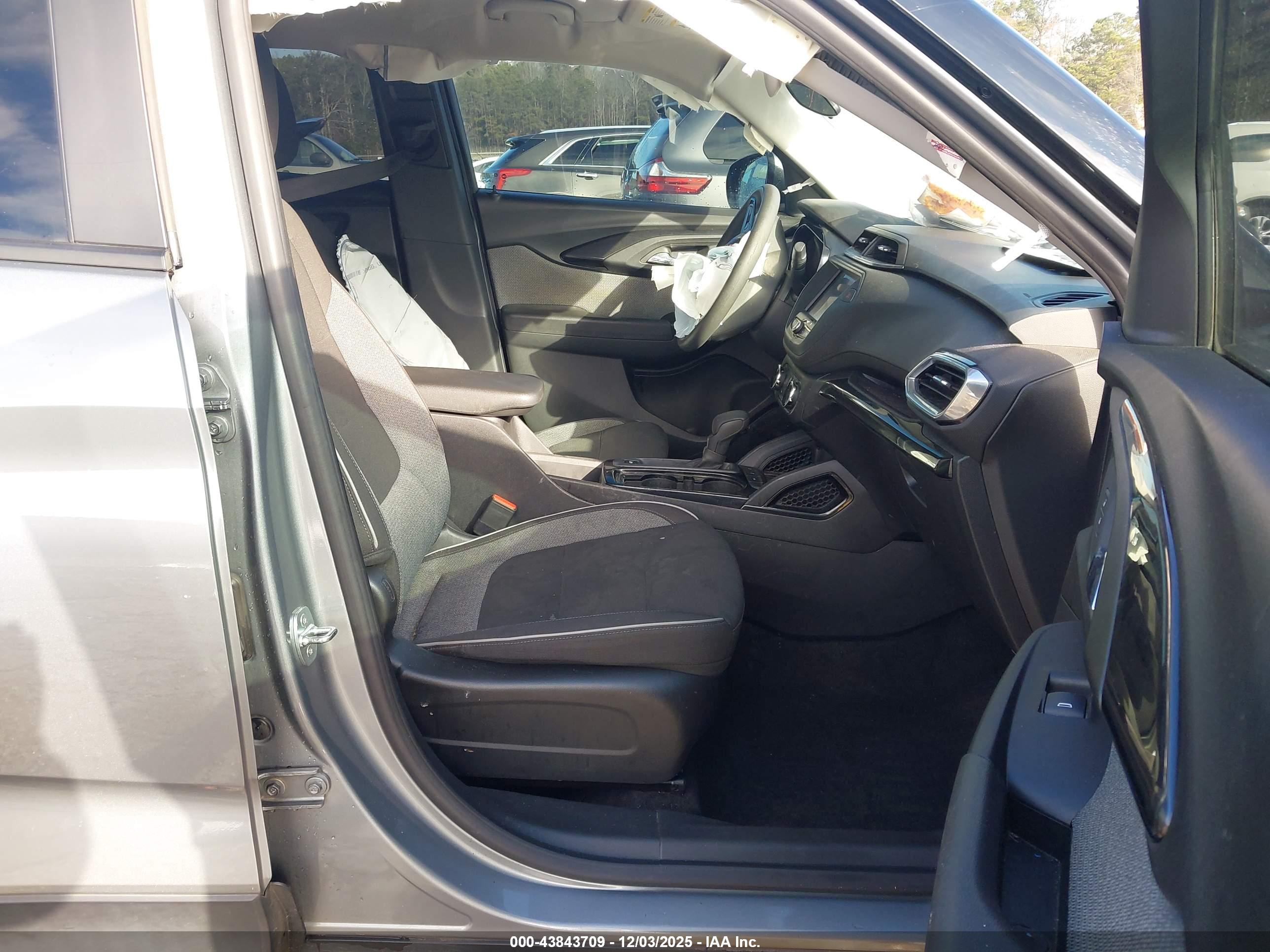 CHEVROLET TRAILBLAZER image 5