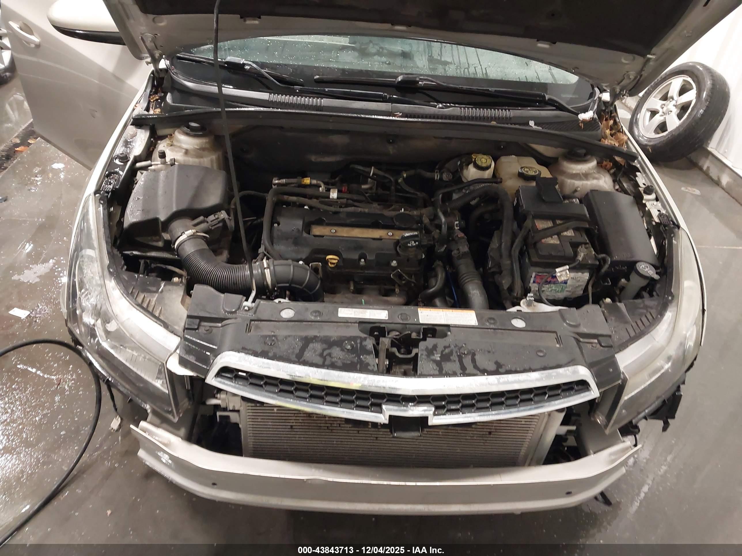 CHEVROLET CRUZE image 10