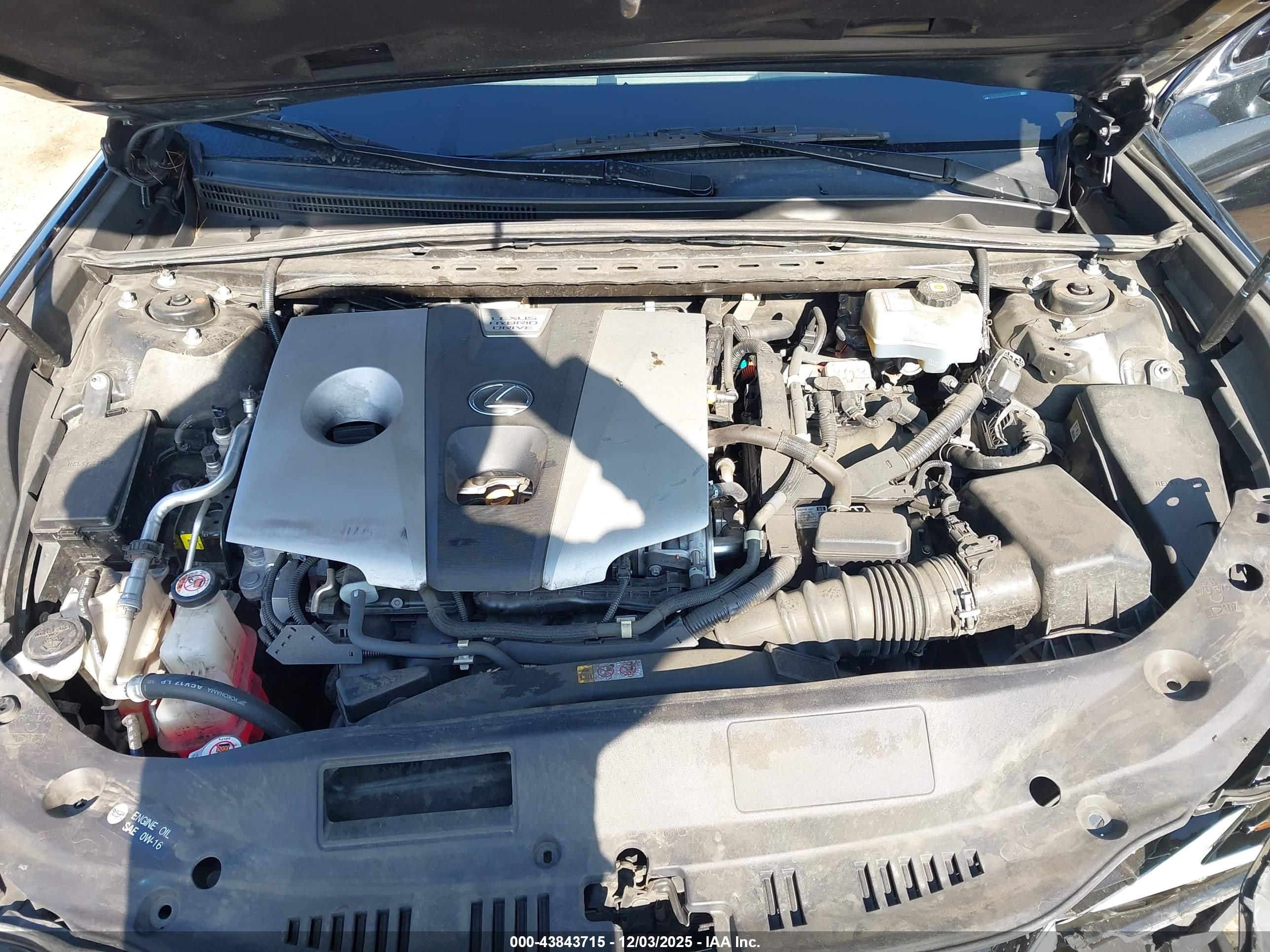 LEXUS ES image 10