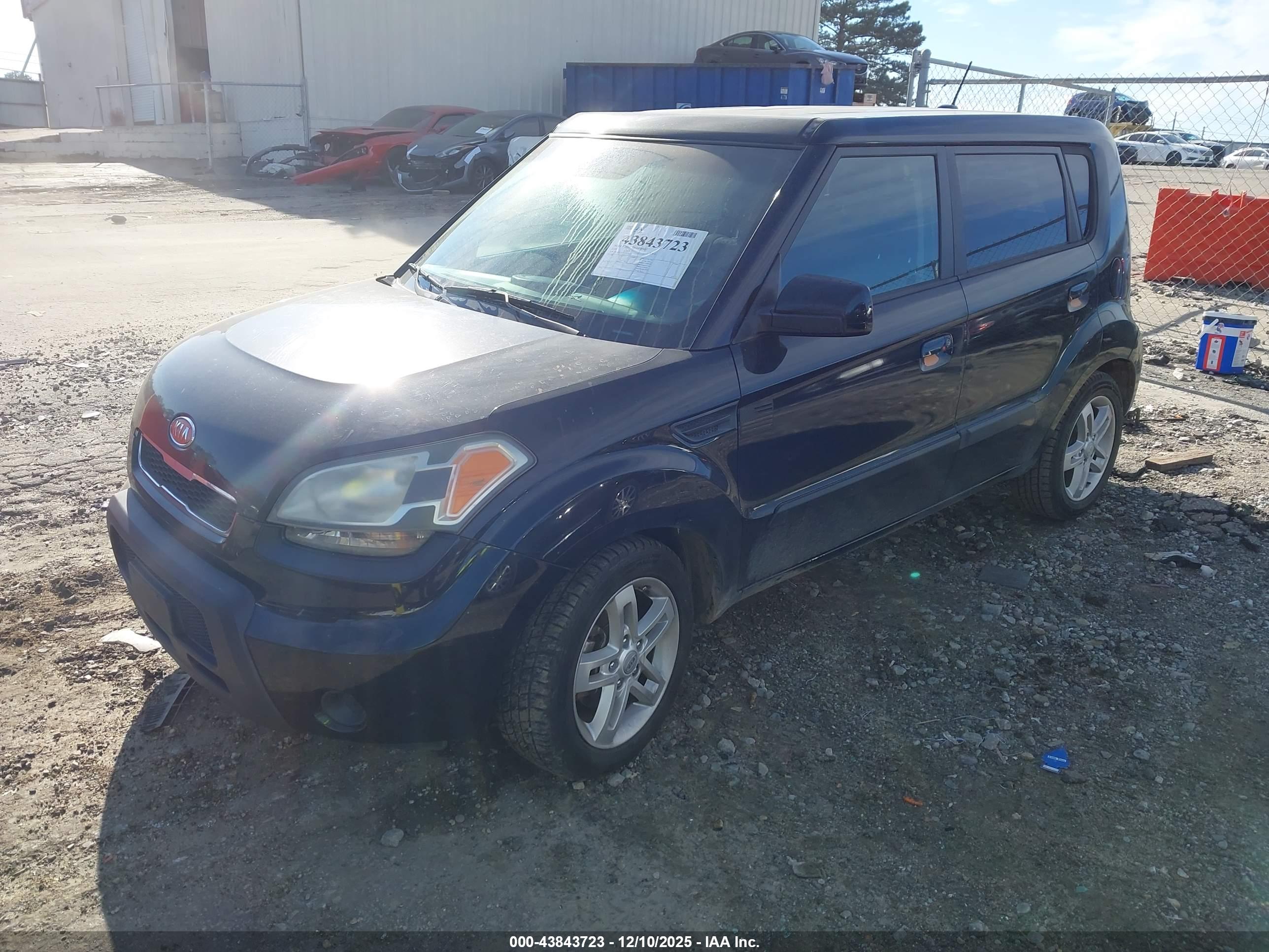 KIA SOUL image 2
