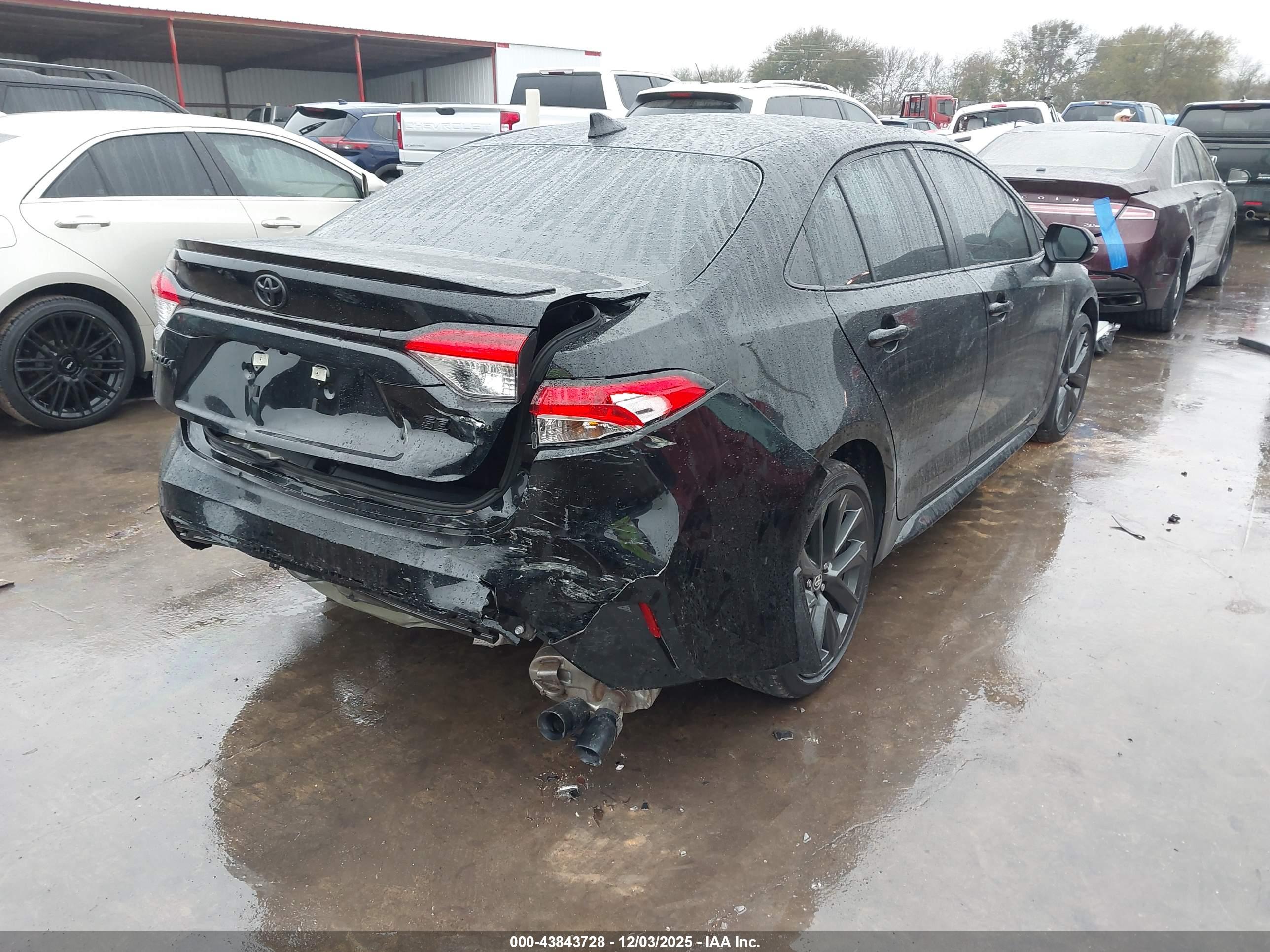 TOYOTA COROLLA image 4