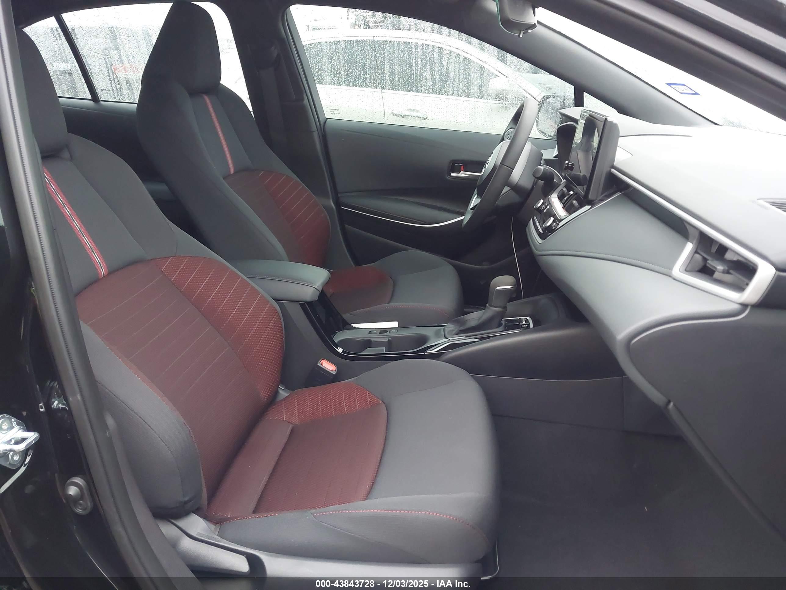 TOYOTA COROLLA image 5