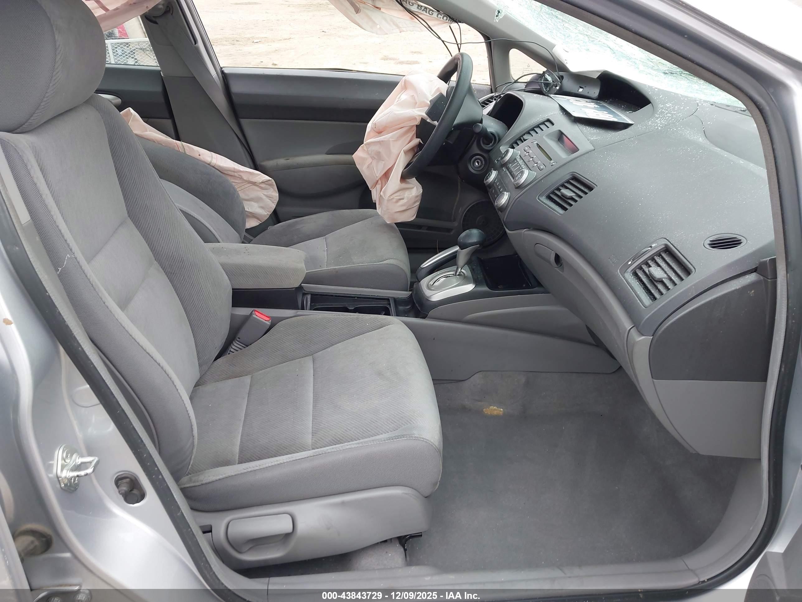HONDA CIVIC image 5
