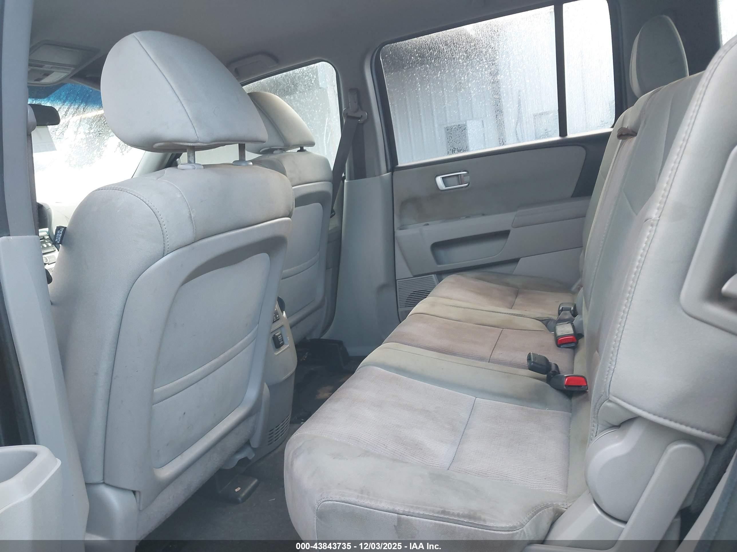 HONDA PILOT image 8