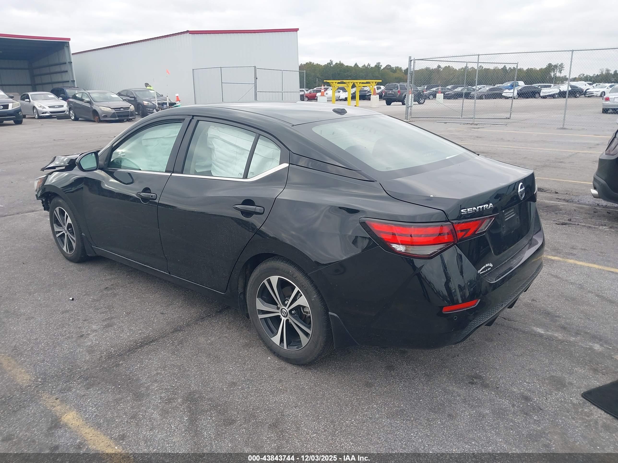 NISSAN SENTRA image 3