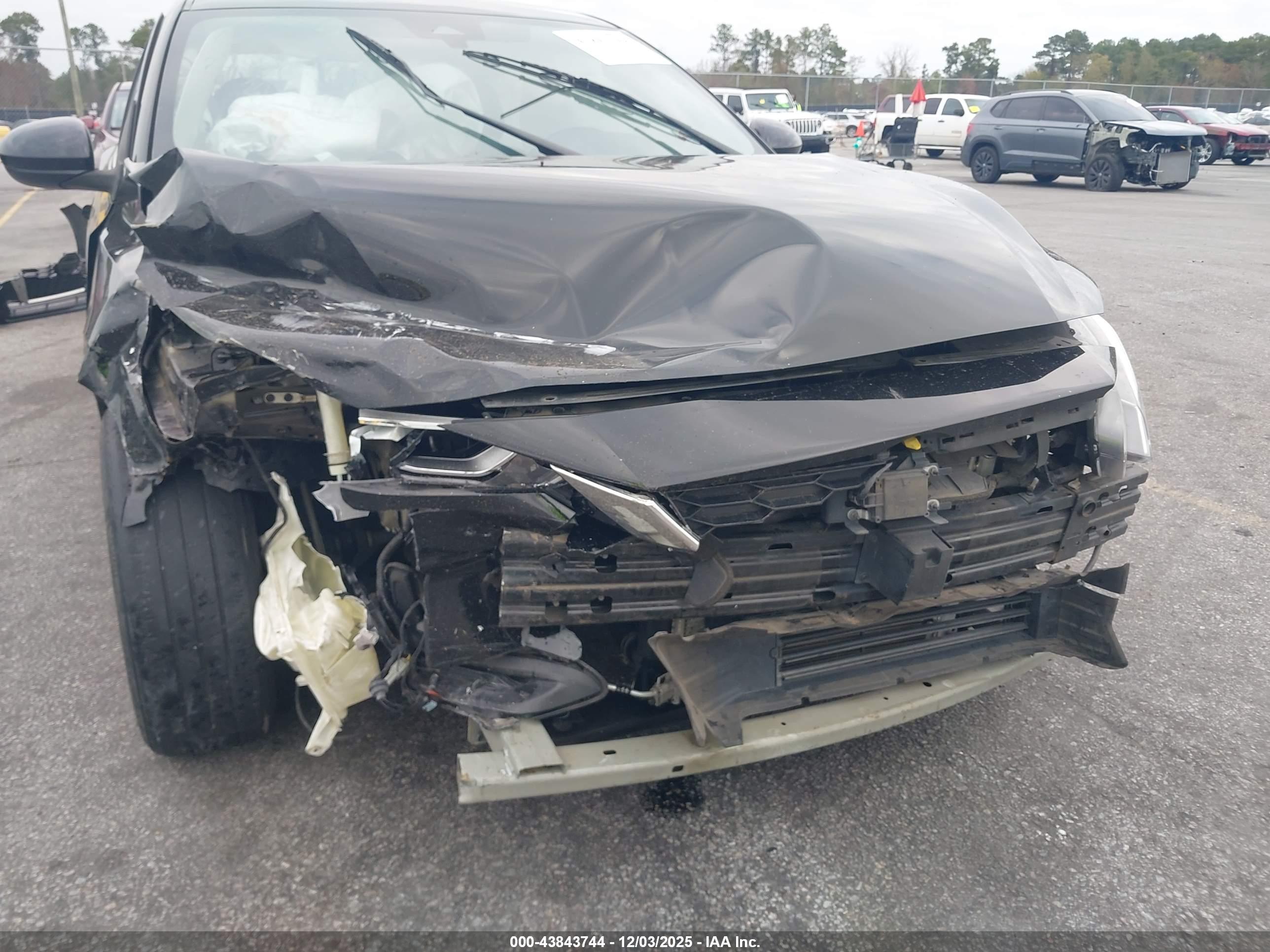 NISSAN SENTRA image 6