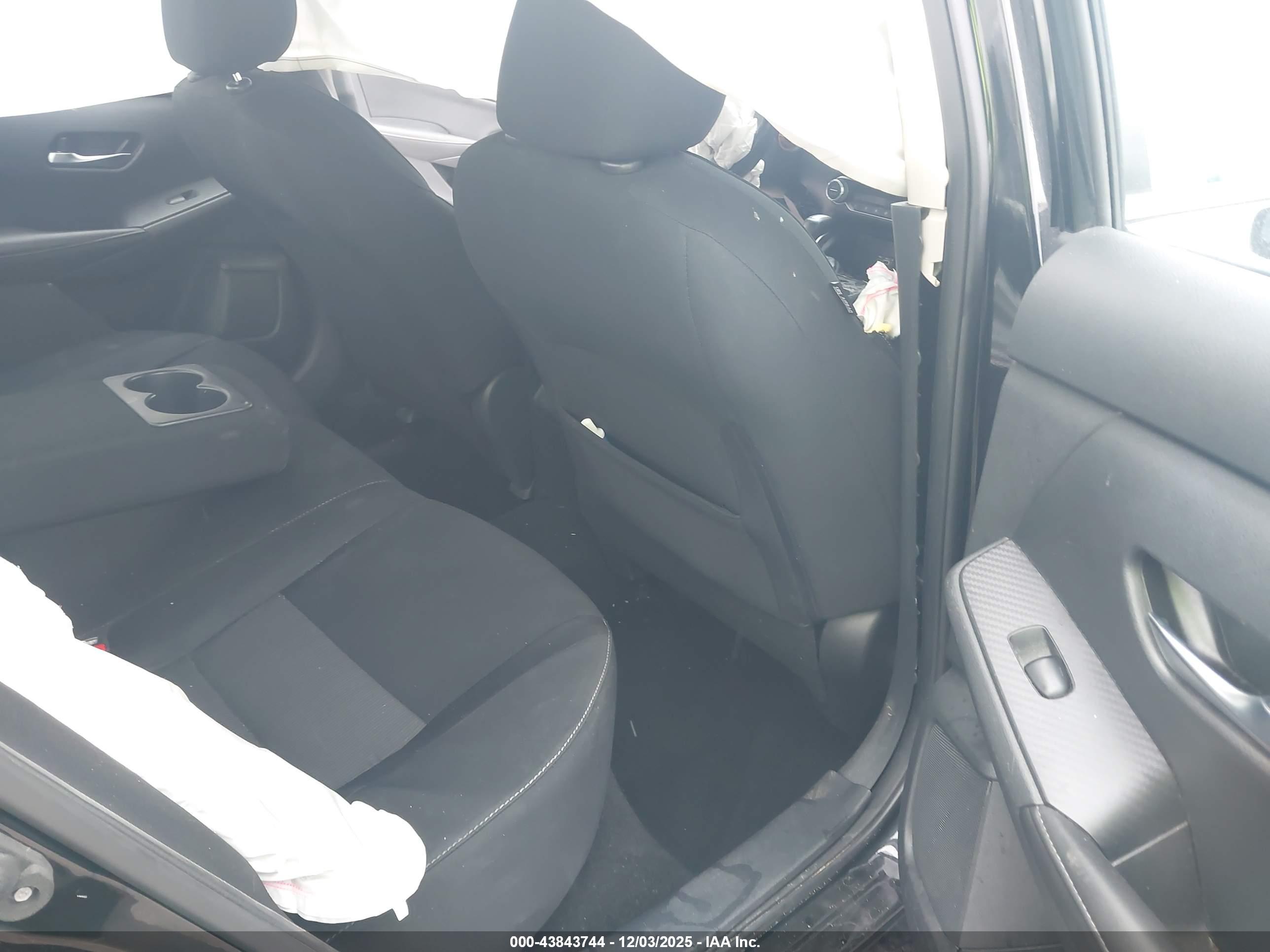 NISSAN SENTRA image 8