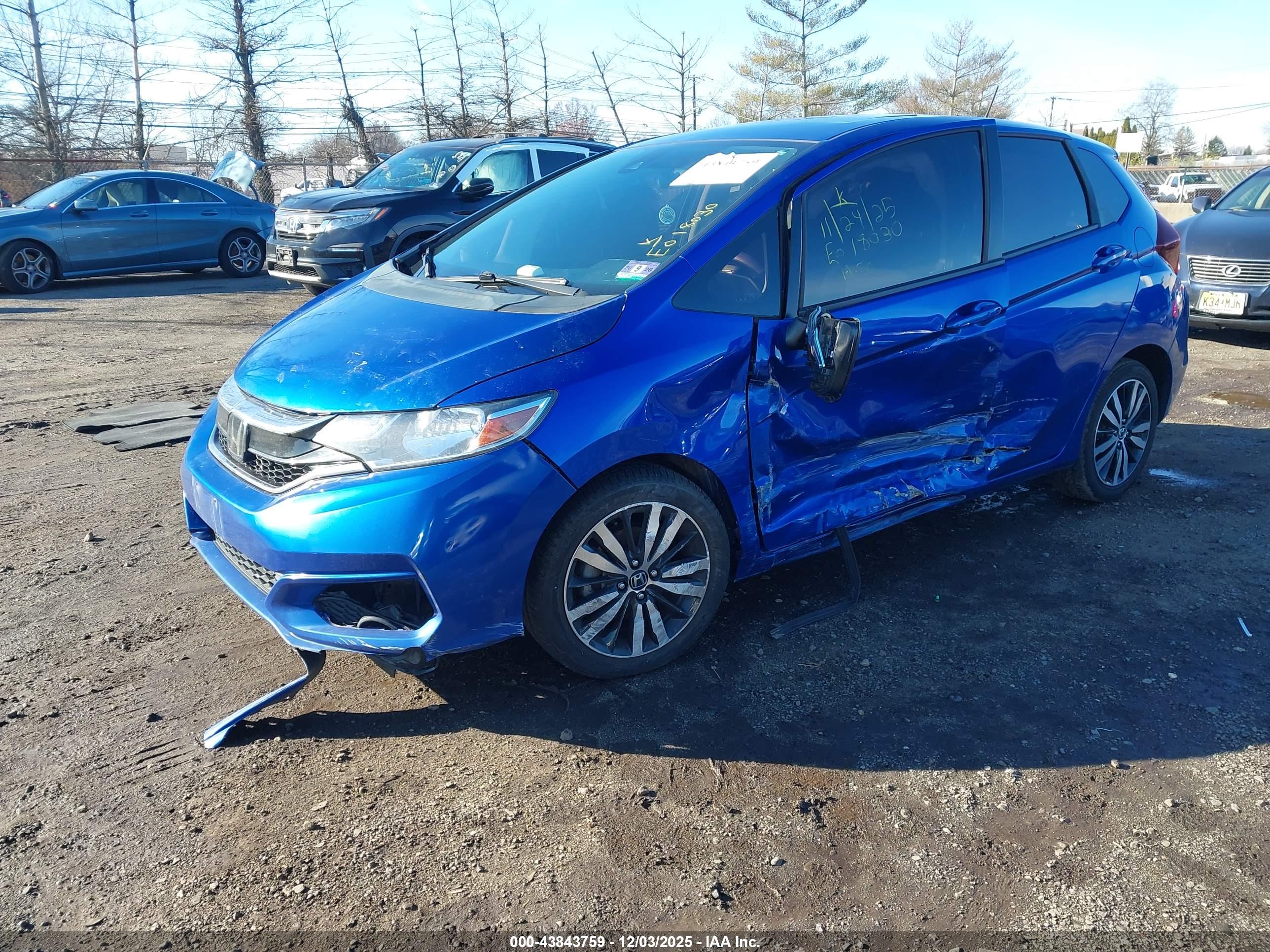 HONDA FIT image 2