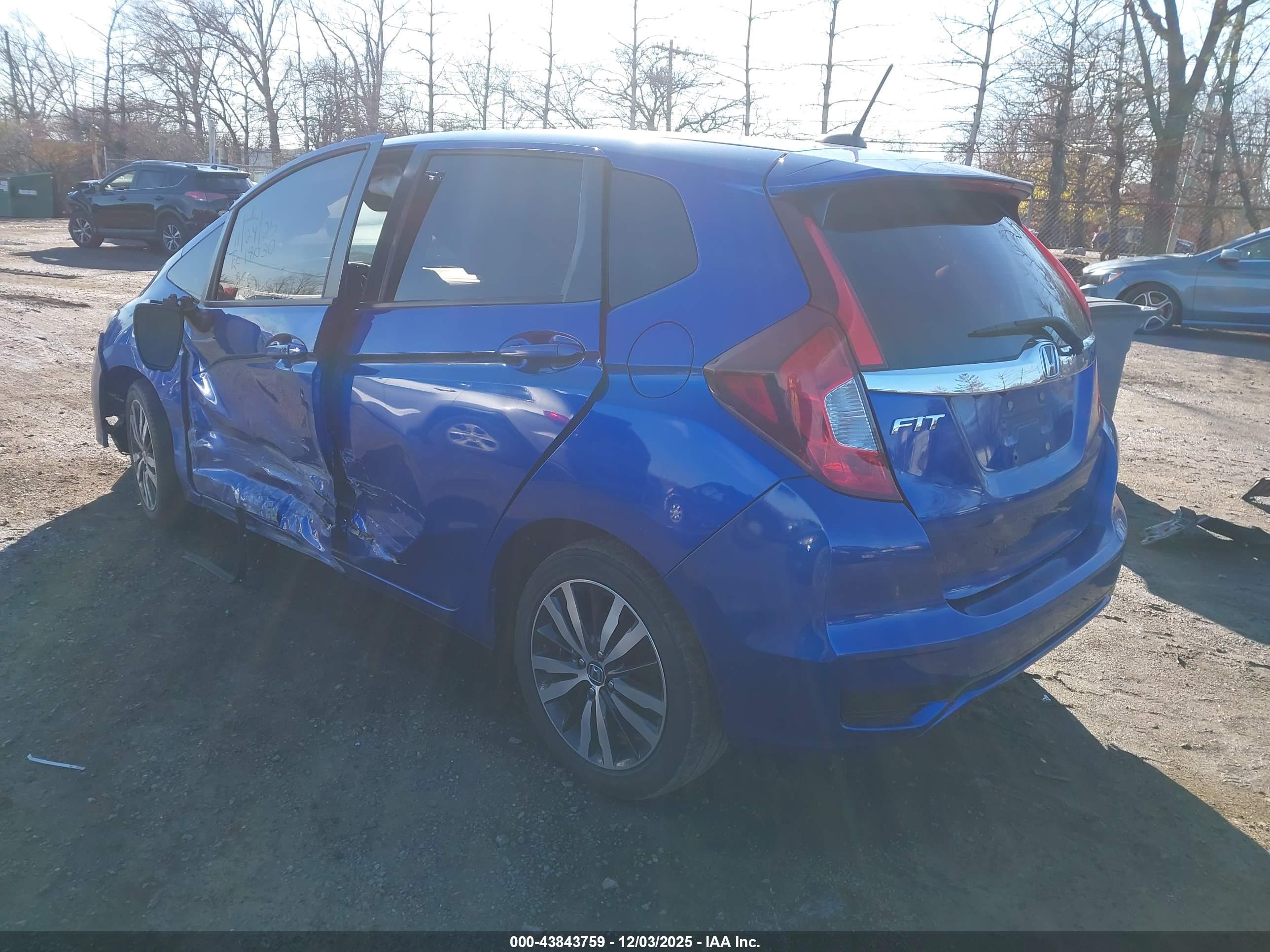 HONDA FIT image 3