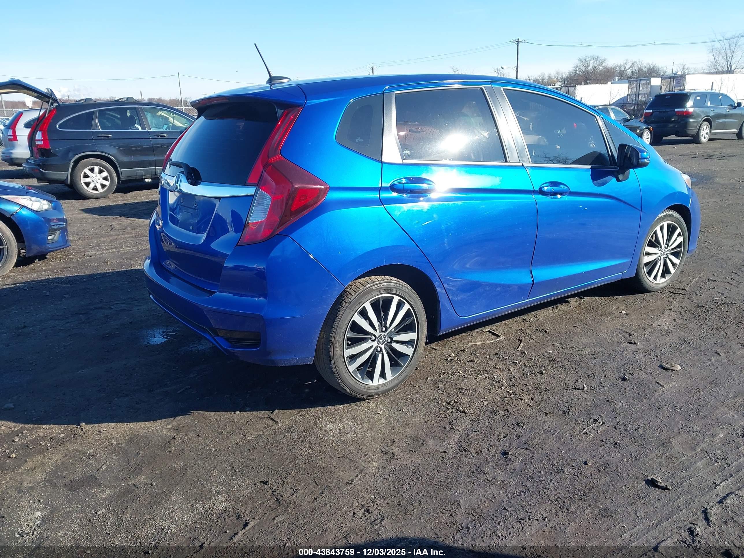 HONDA FIT image 4