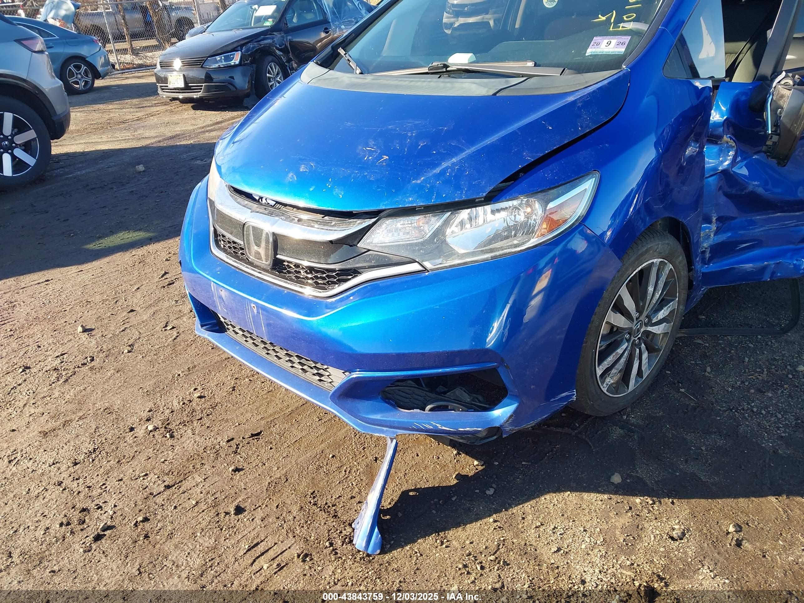 HONDA FIT image 6
