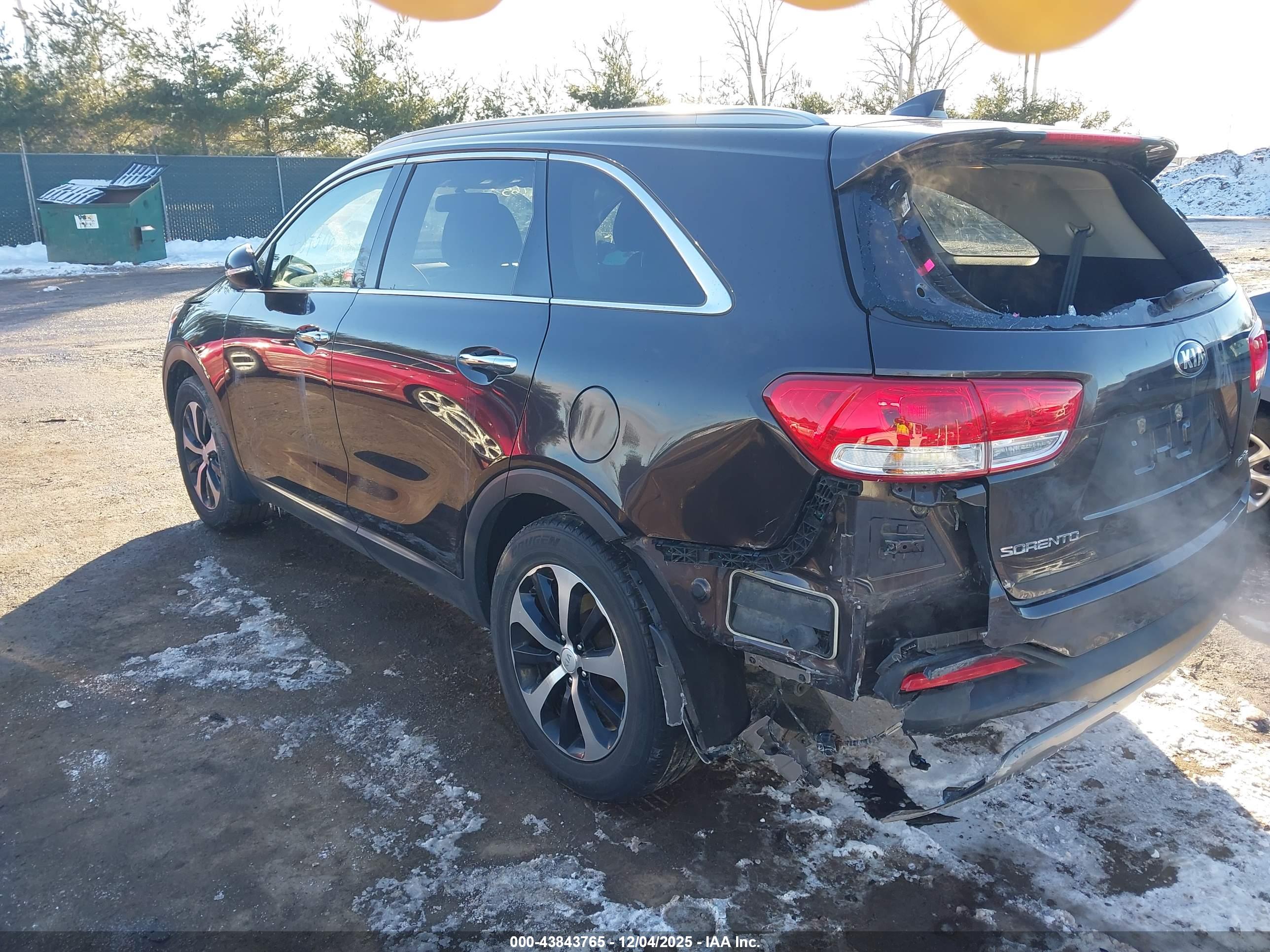 KIA SORENTO image 3