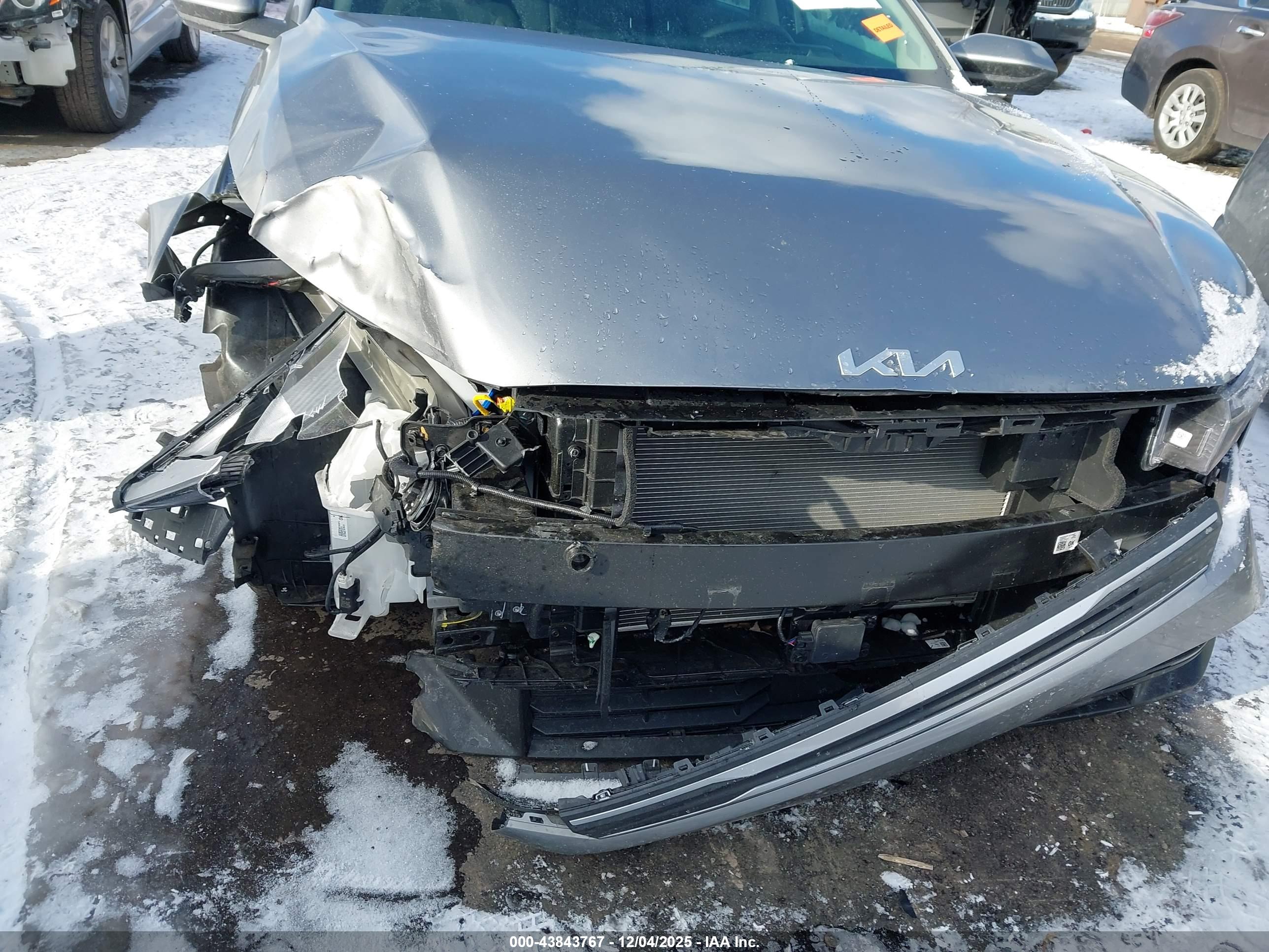 KIA K4 image 6