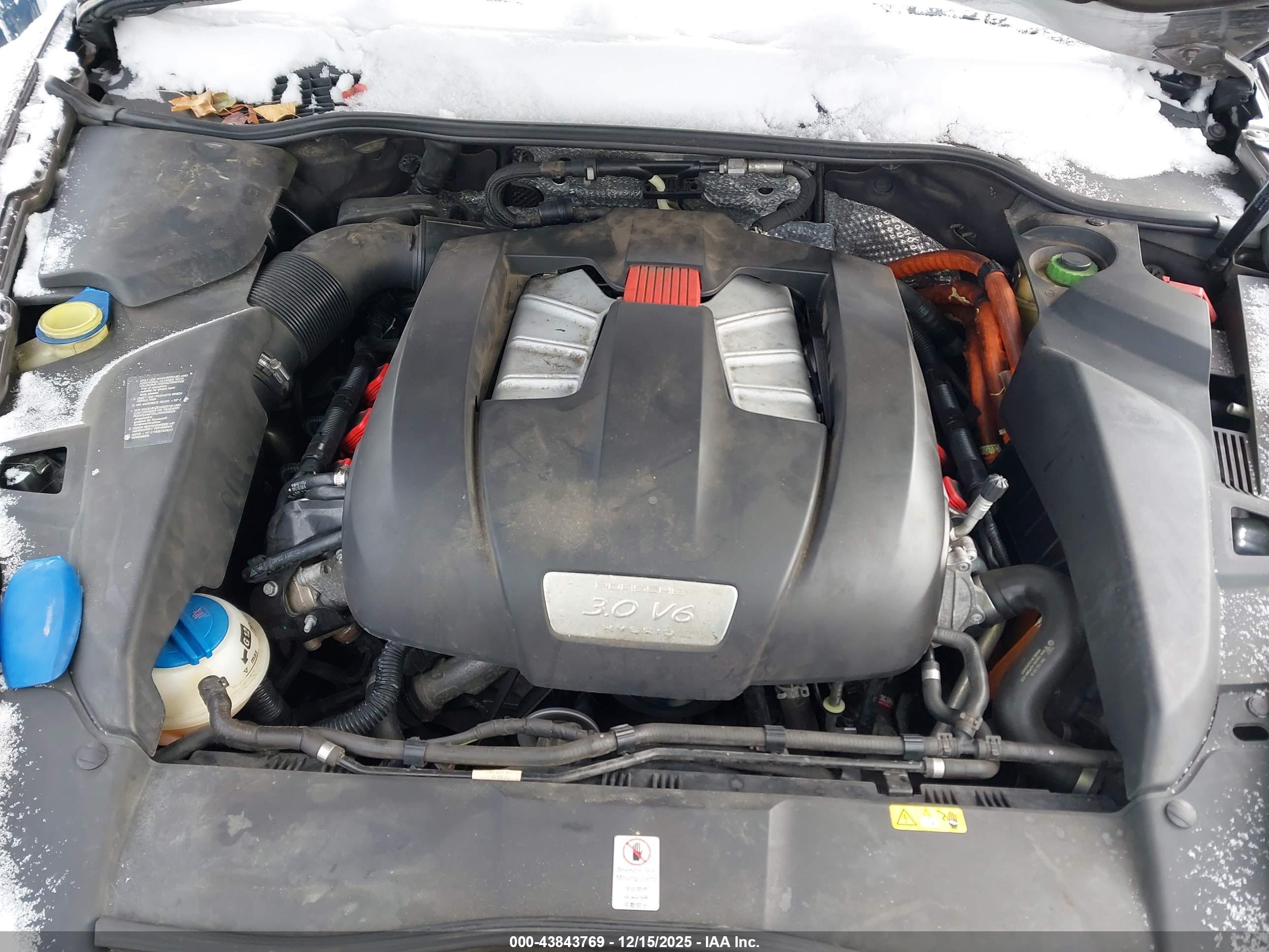 PORSCHE CAYENNE image 10