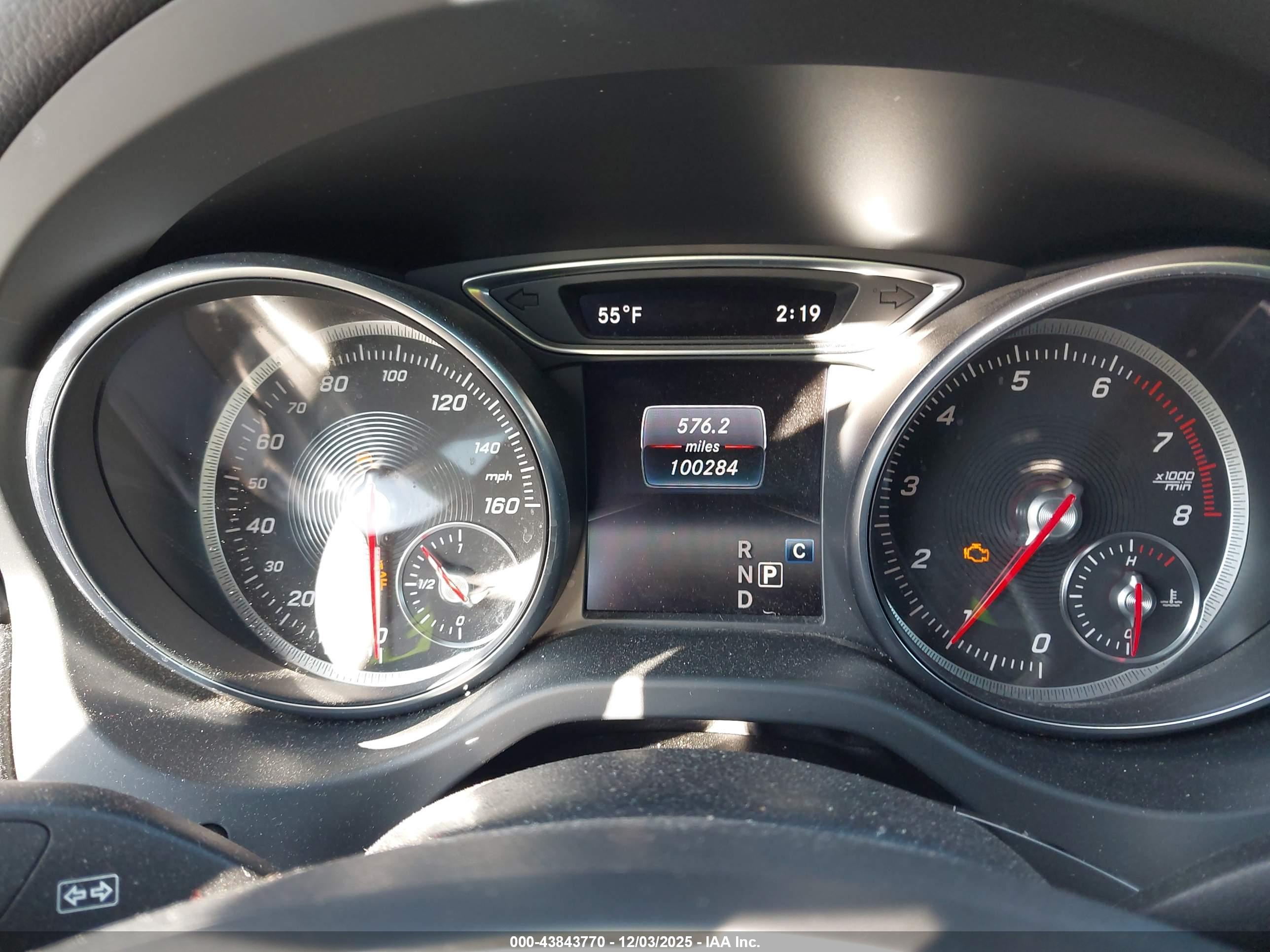 MERCEDES-BENZ GLA image 7