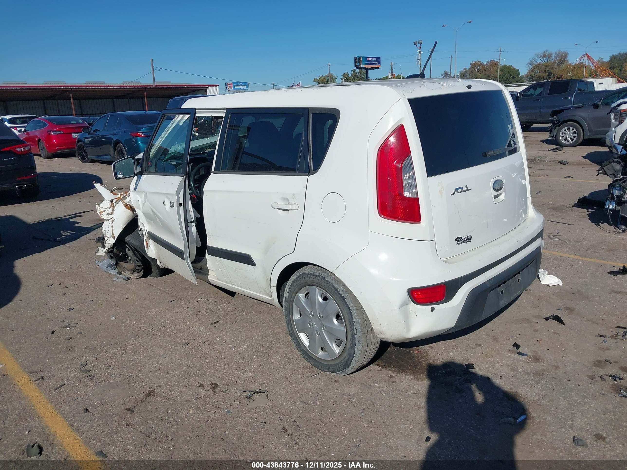 KIA SOUL image 3