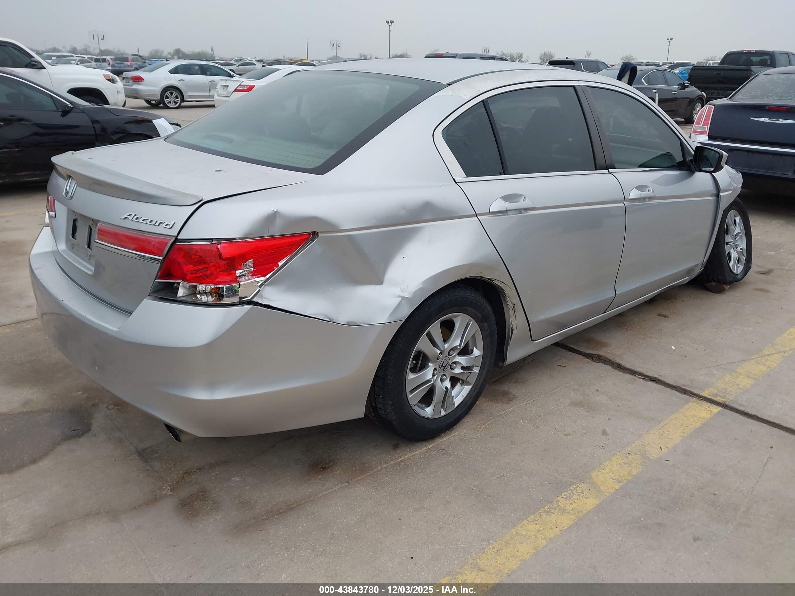 HONDA ACCORD image 4