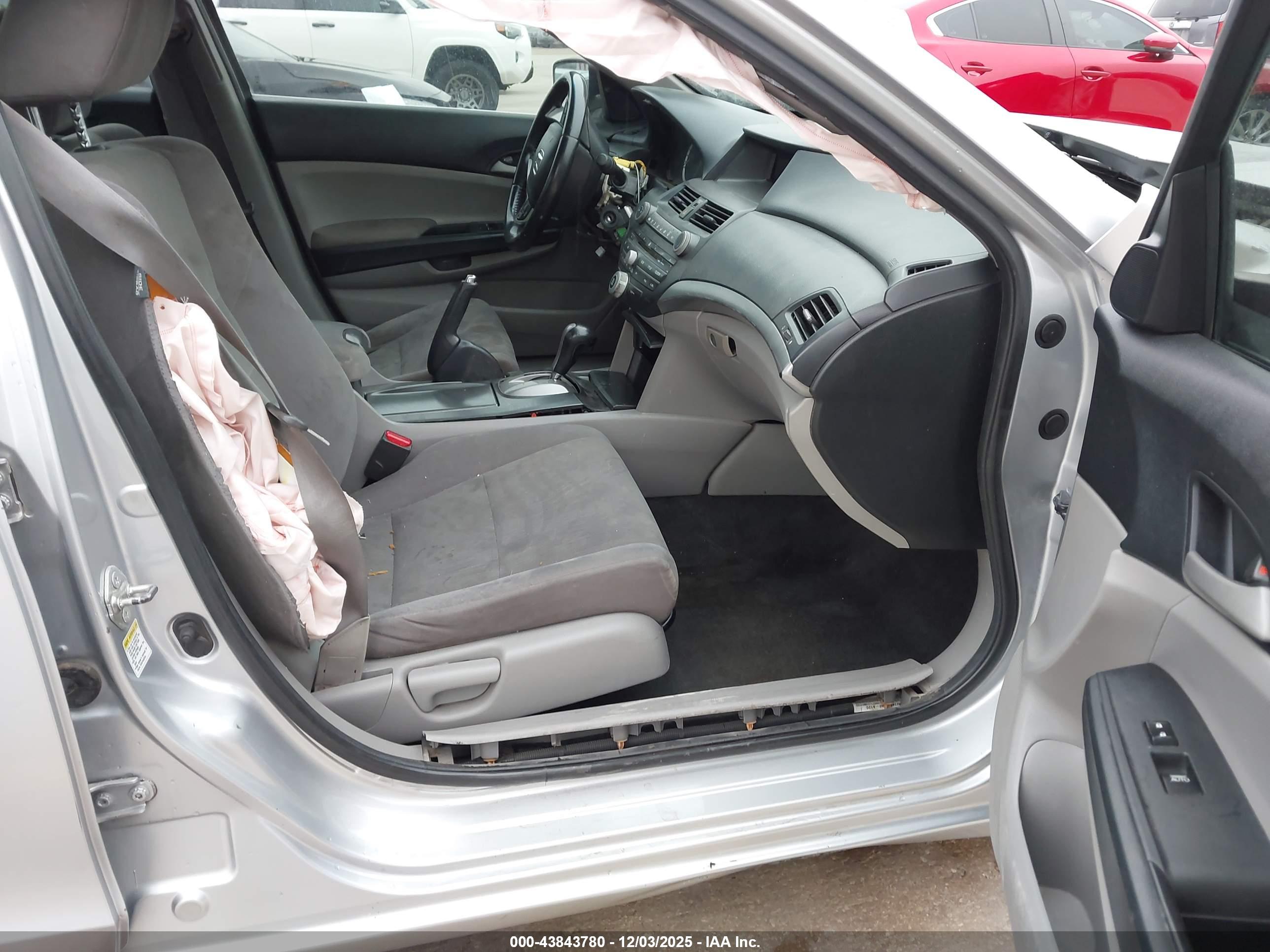 HONDA ACCORD image 5
