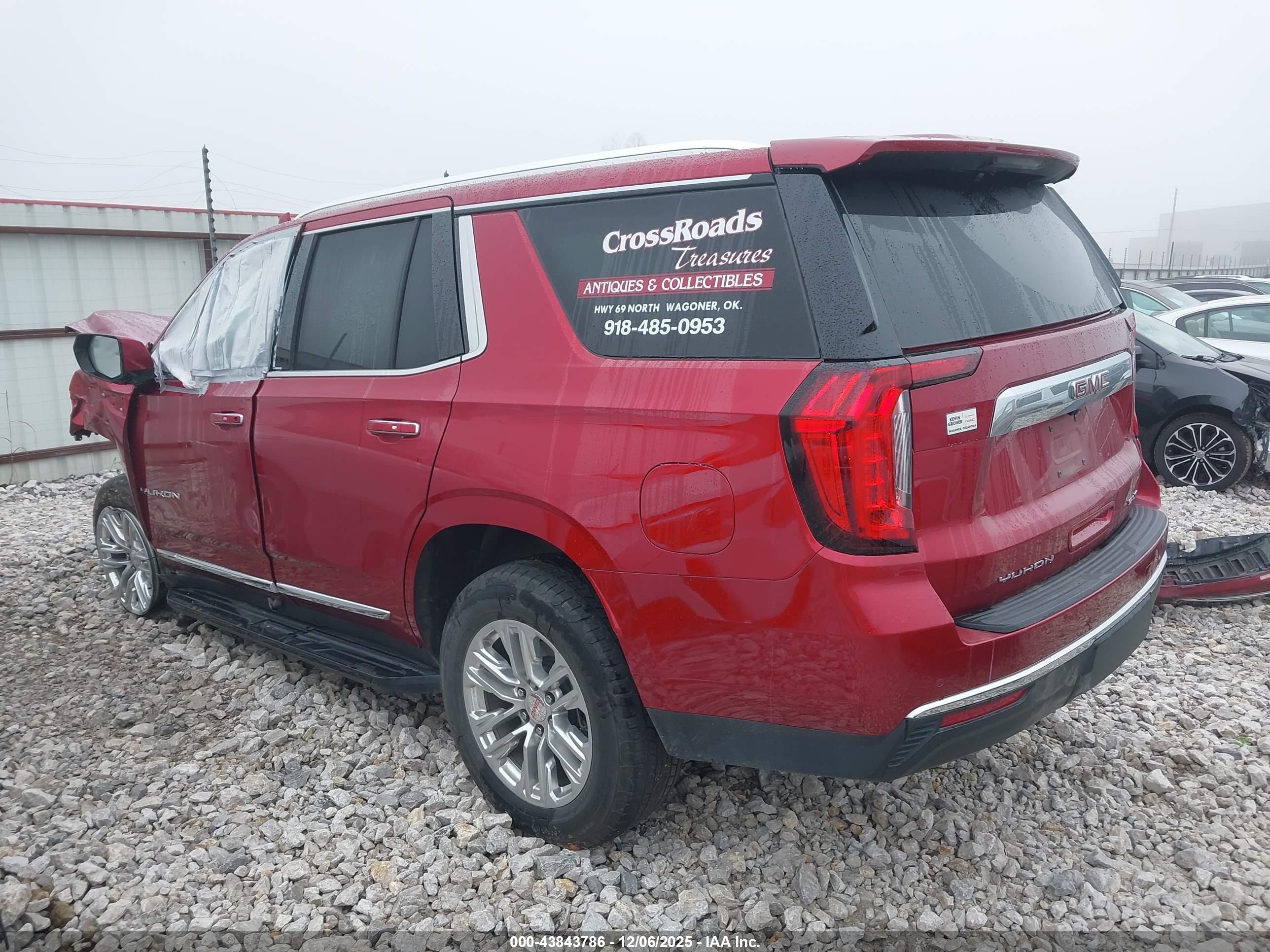 GMC YUKON image 3