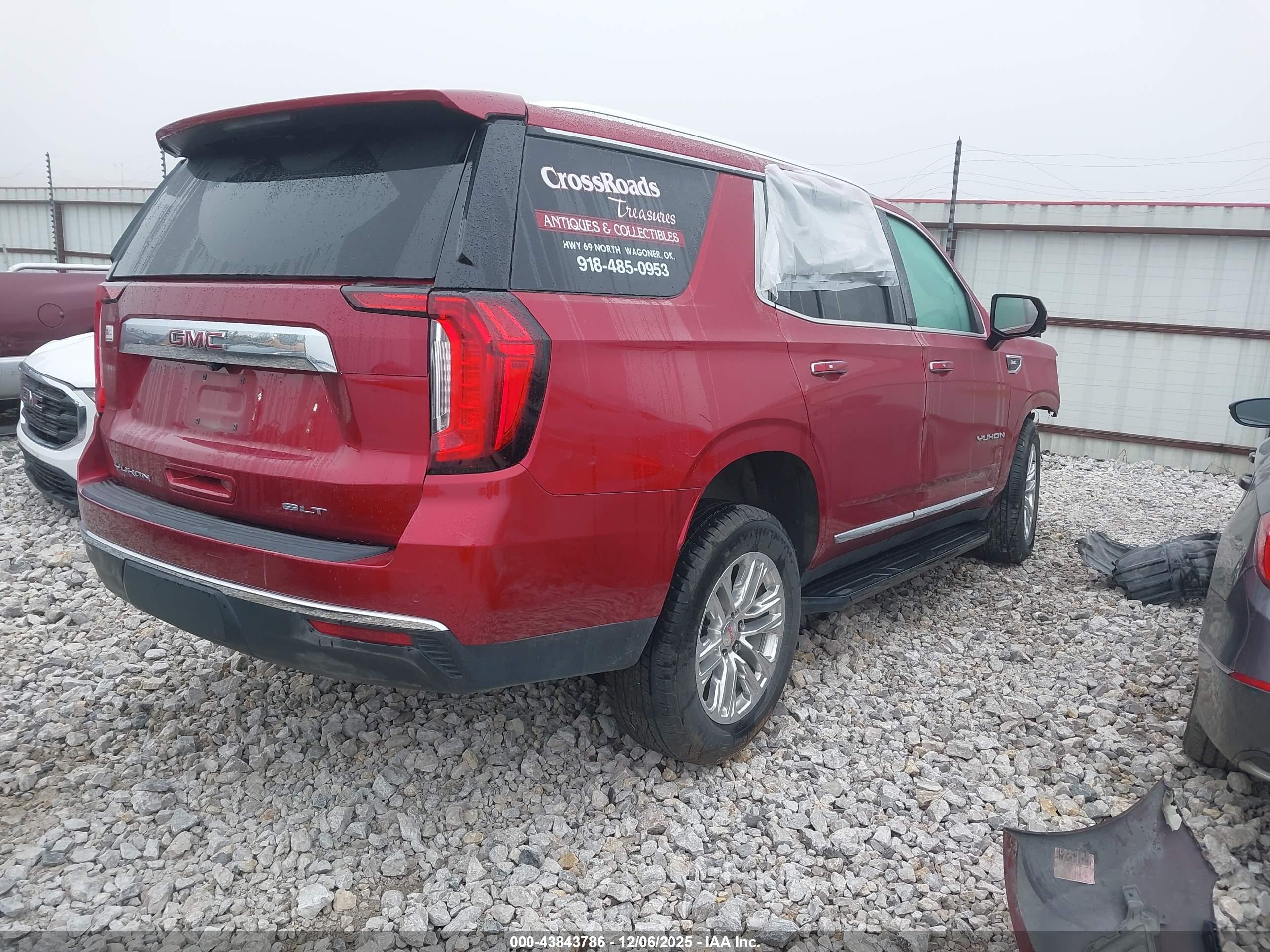 GMC YUKON image 4
