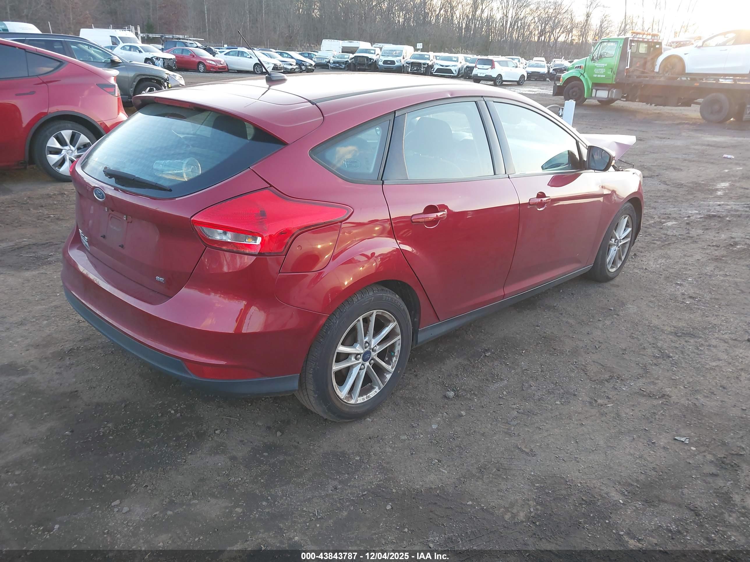 FORD FOCUS image 4